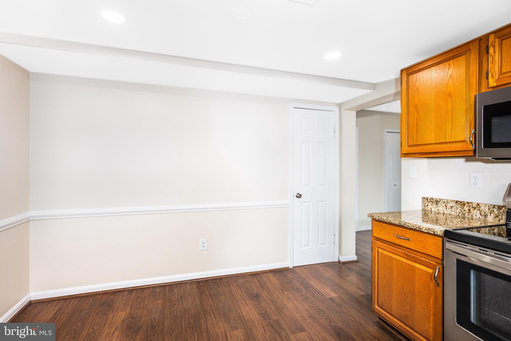 THE PROVINCES - Residential