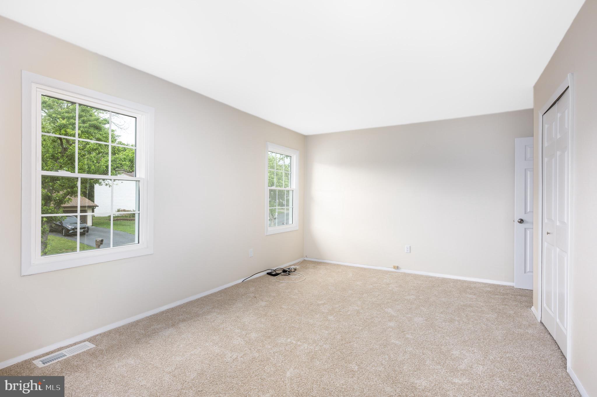 THE PROVINCES - Residential