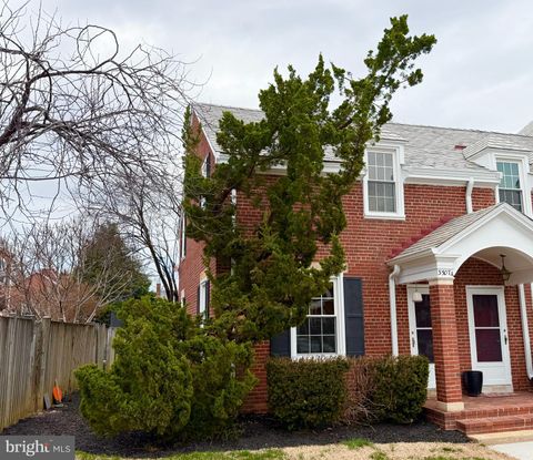 Photo of 3507 S Stafford Street #A, ARLINGTON, VA 22206 (MLS # VAAR2069738)