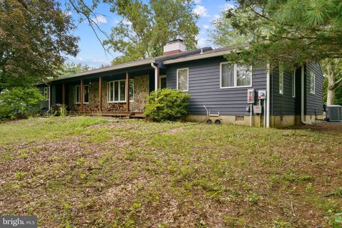 Photo of 95 Holmes Mill Road, CREAM RIDGE, NJ 08514 (MLS # NJMM2004428)