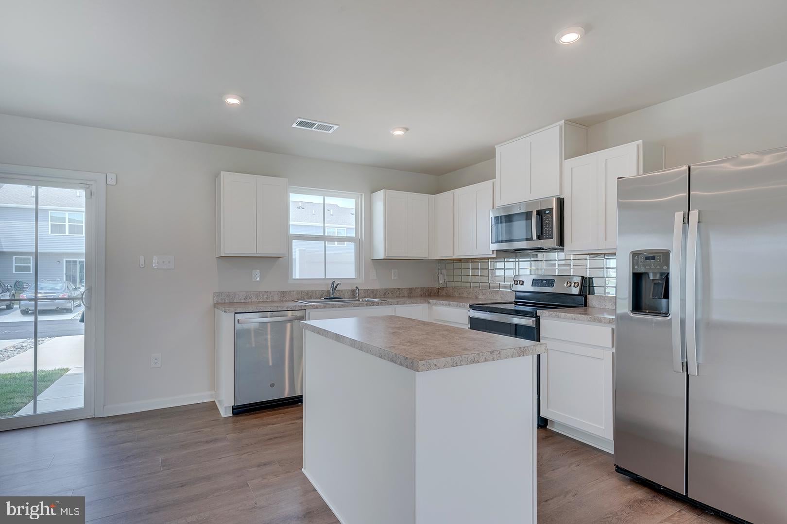 12070 GEYER AVENUE