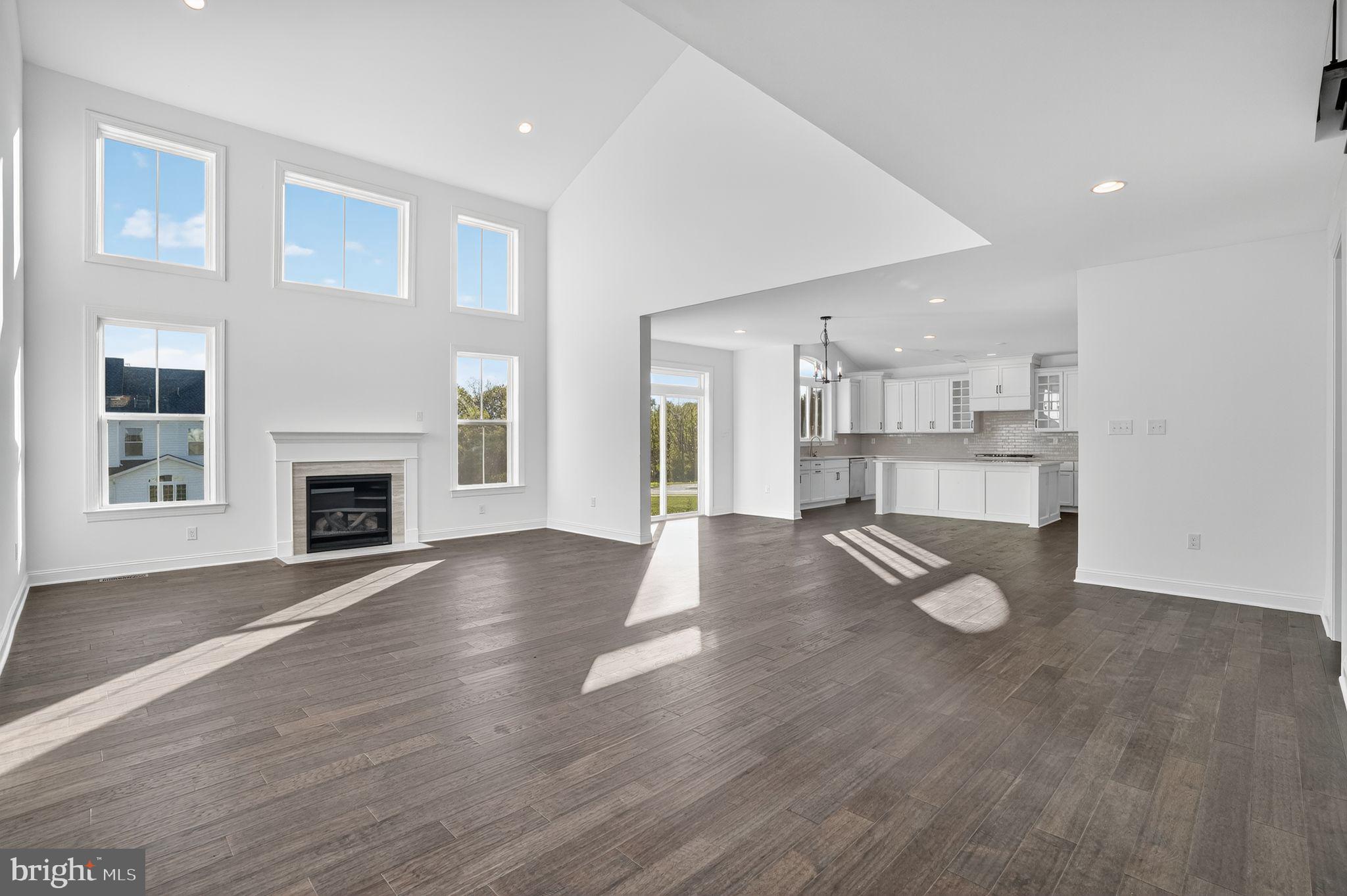 THE MEADOWS AT LONGVIEW - Residential