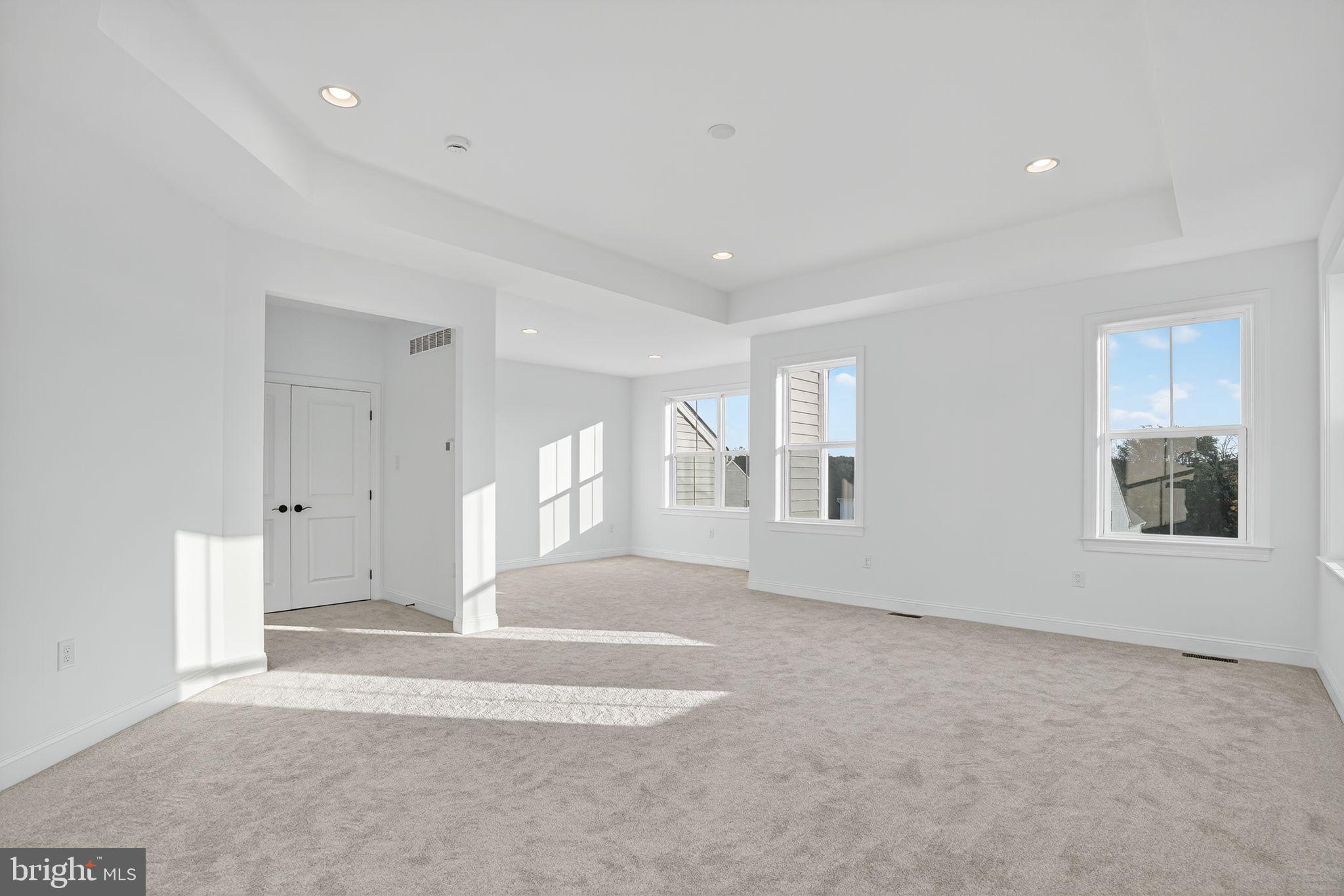 THE MEADOWS AT LONGVIEW - Residential