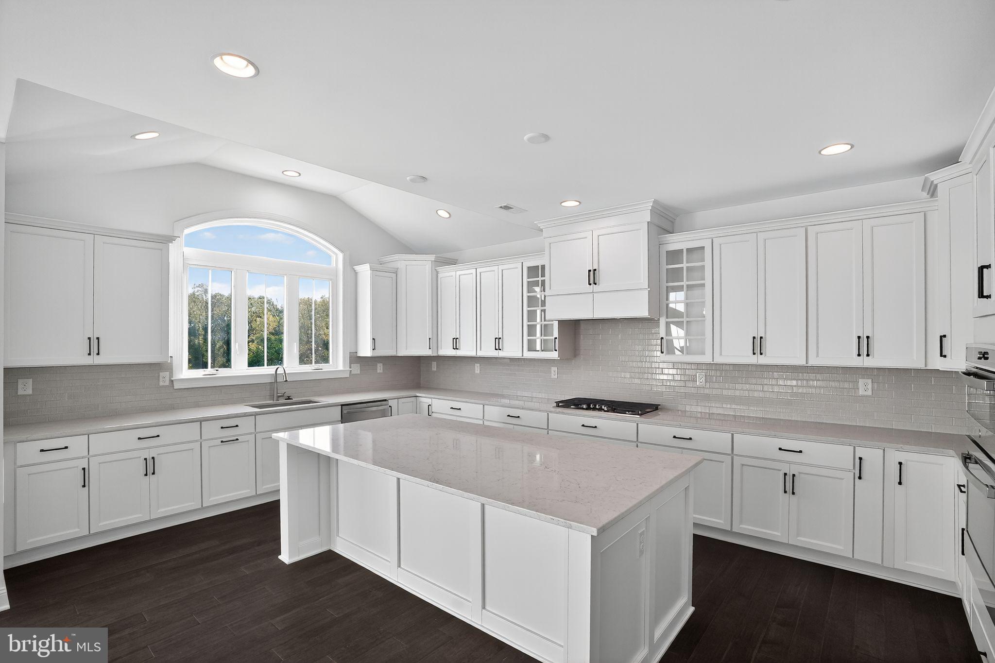 THE MEADOWS AT LONGVIEW - Residential