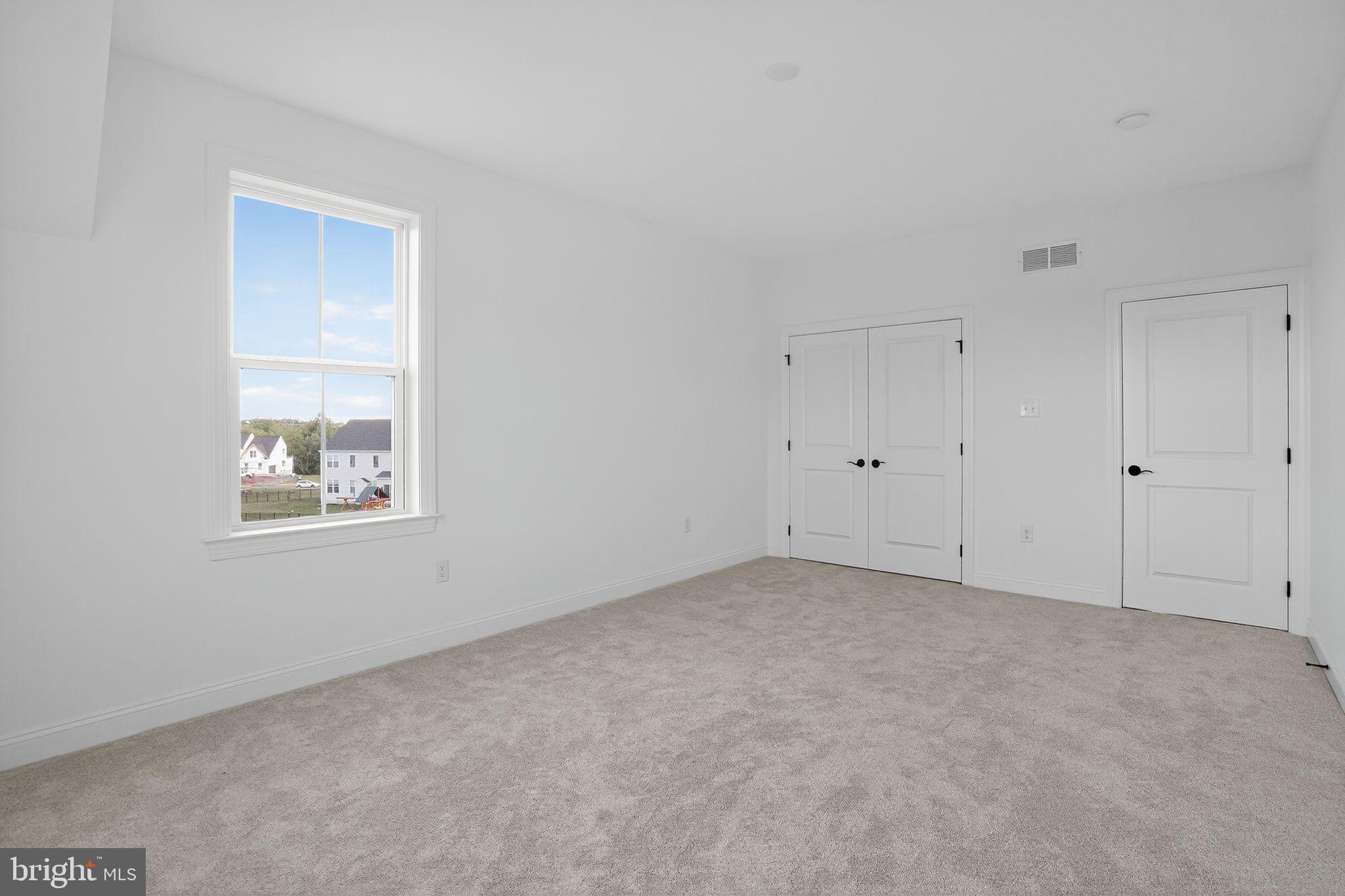 THE MEADOWS AT LONGVIEW - Residential