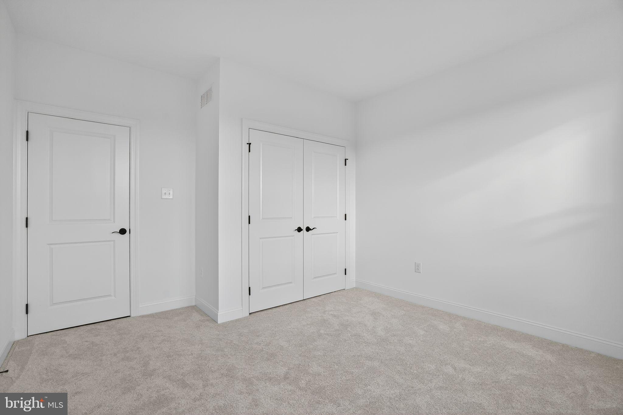 THE MEADOWS AT LONGVIEW - Residential