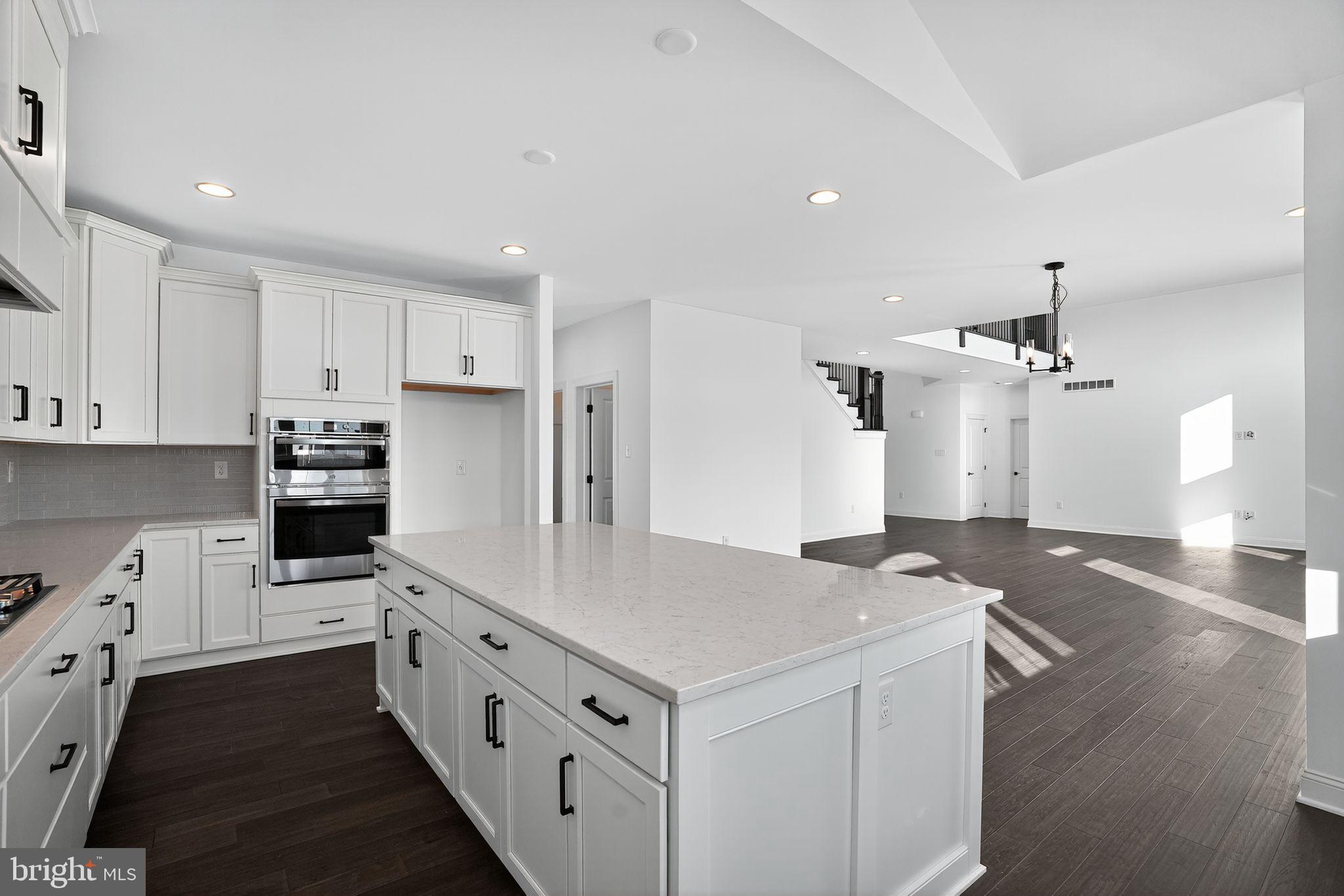 THE MEADOWS AT LONGVIEW - Residential