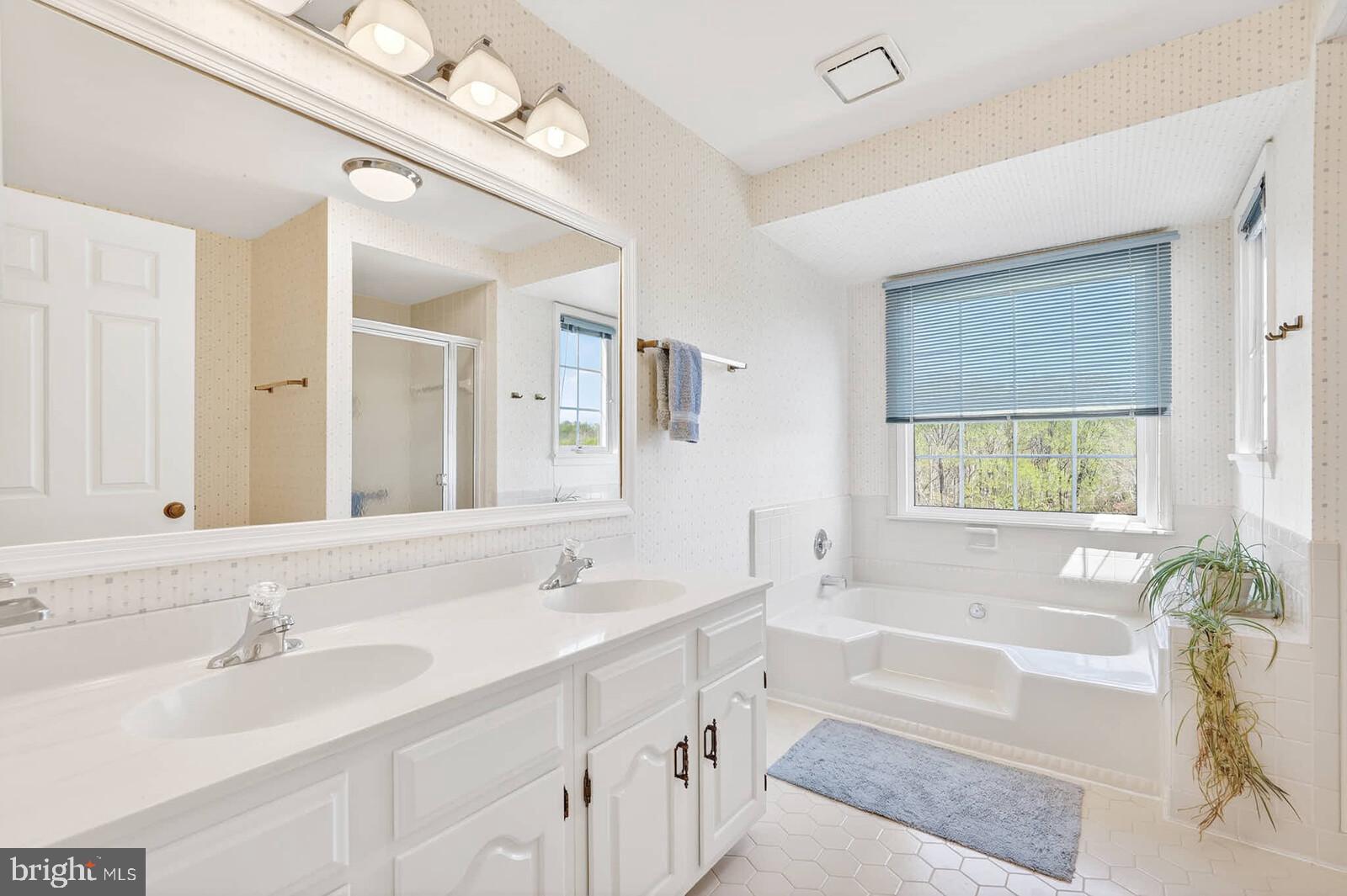 BERRYLAND FARM - Residential