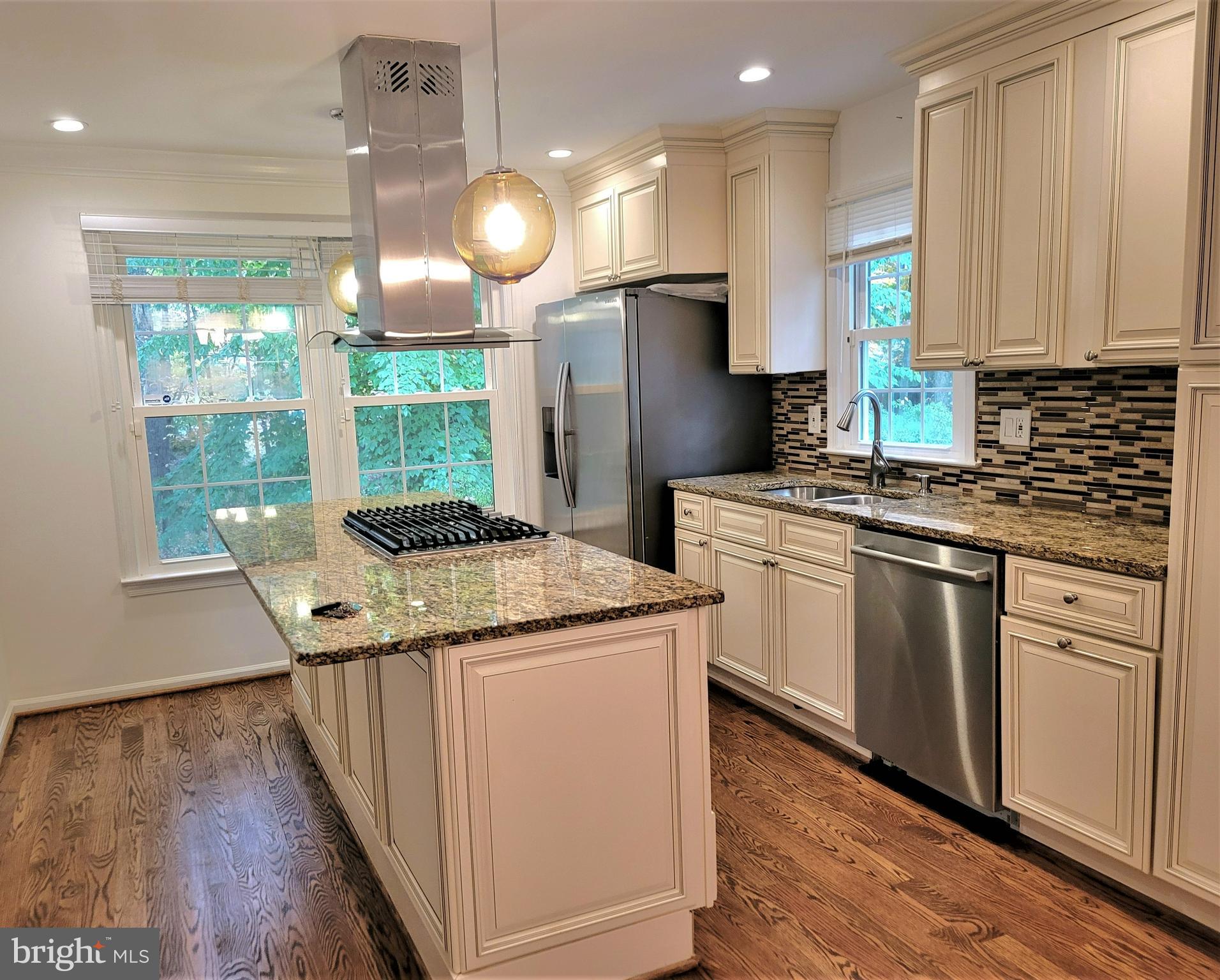 9446 CLOVERDALE COURT