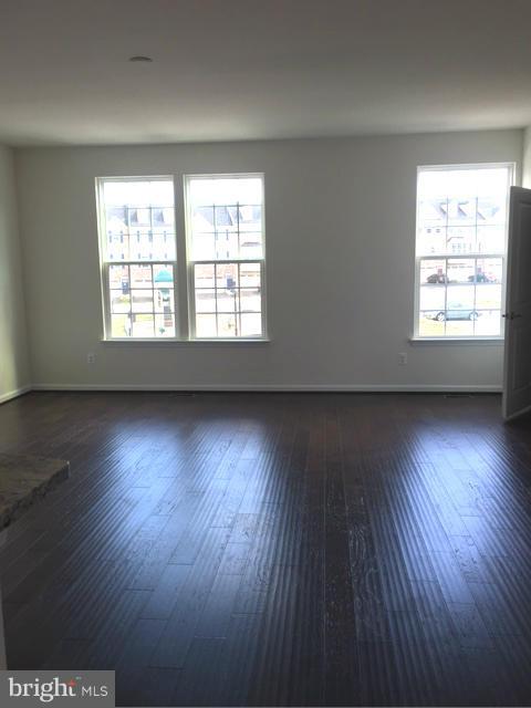 WENTWORTH GREEN - Residential Lease