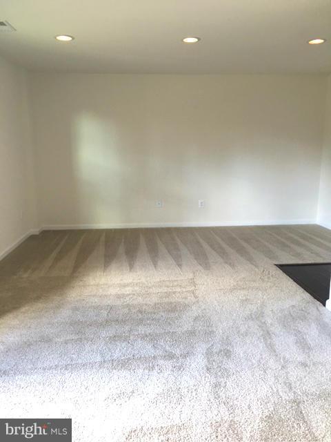 WENTWORTH GREEN - Residential Lease