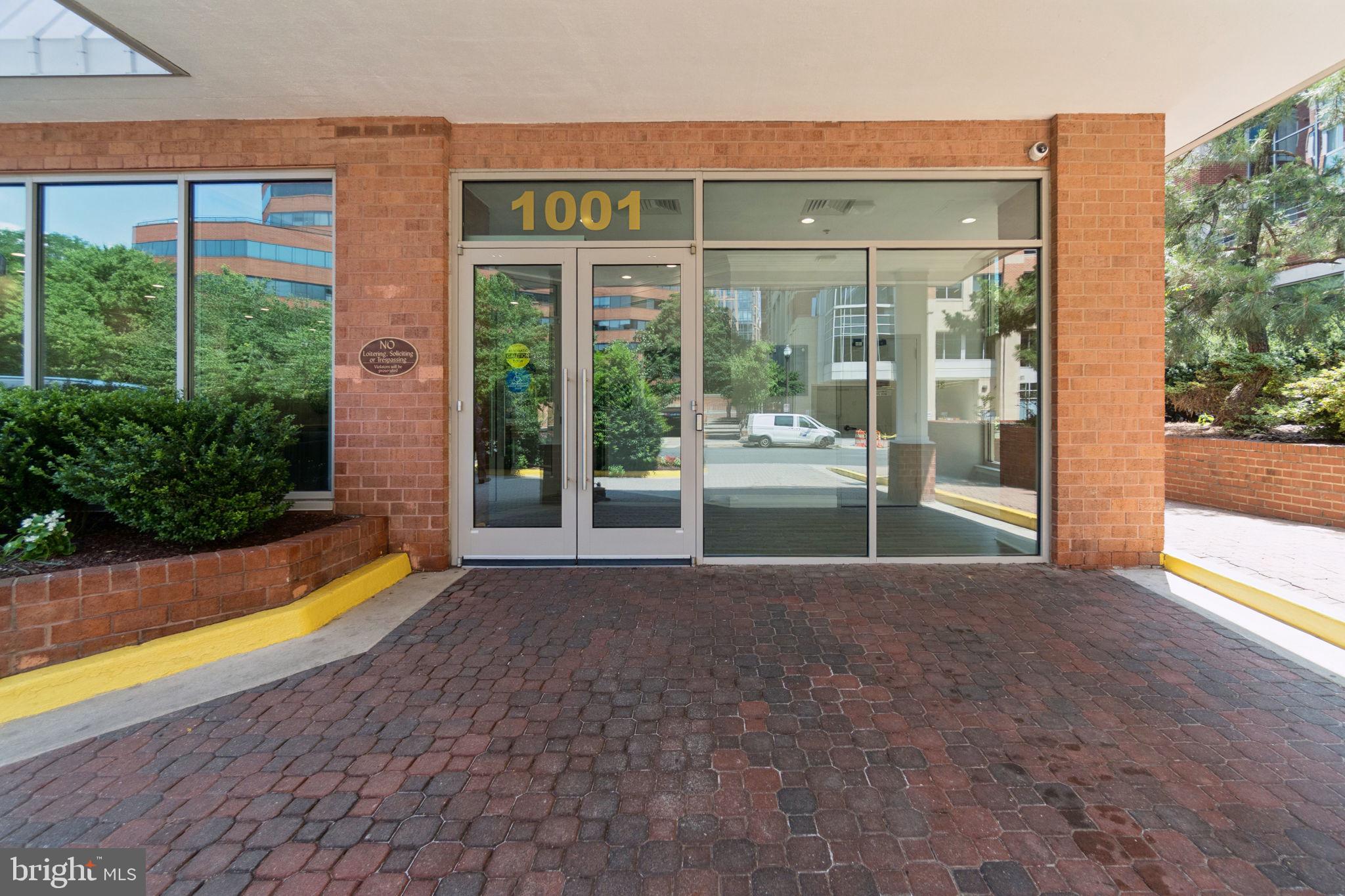 1001 N VERMONT STREET 212