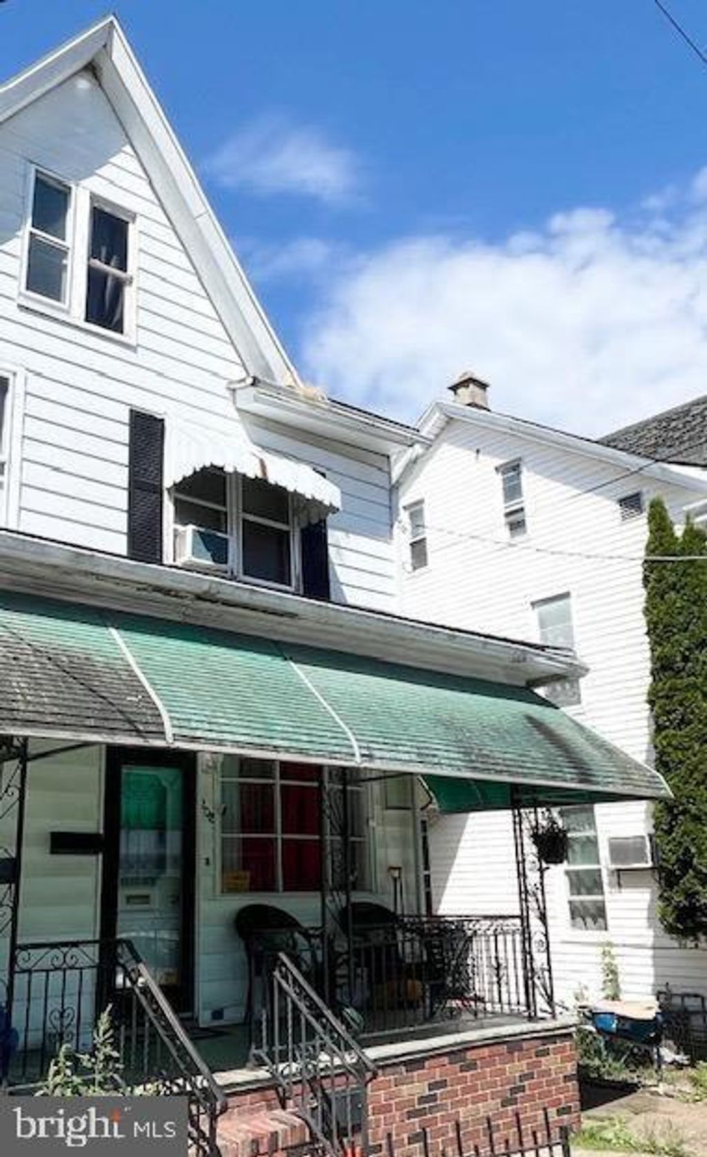 Photo of 208 S Chestnut Street, MOUNT CARMEL, PA 17851 (MLS # PANU2002652)