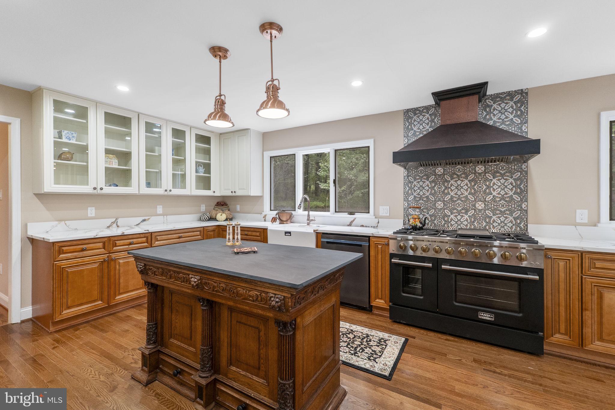 BARNESVILLE OUTSIDE - Residential