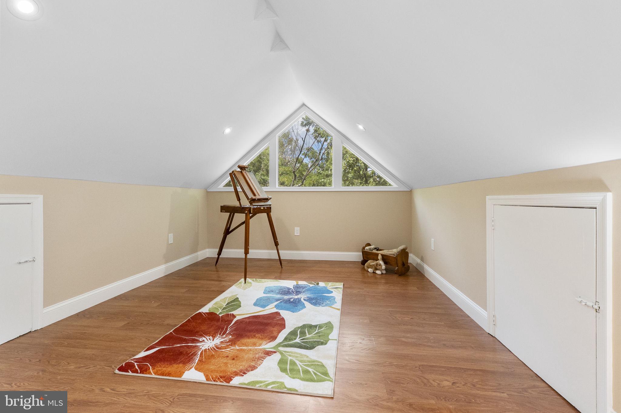 BARNESVILLE OUTSIDE - Residential