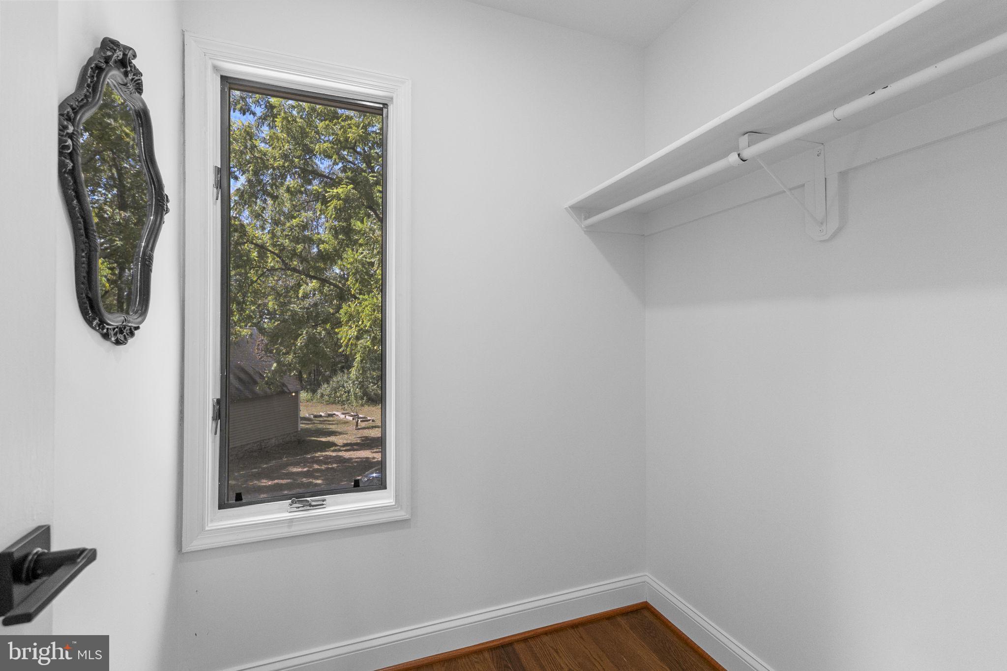 BARNESVILLE OUTSIDE - Residential