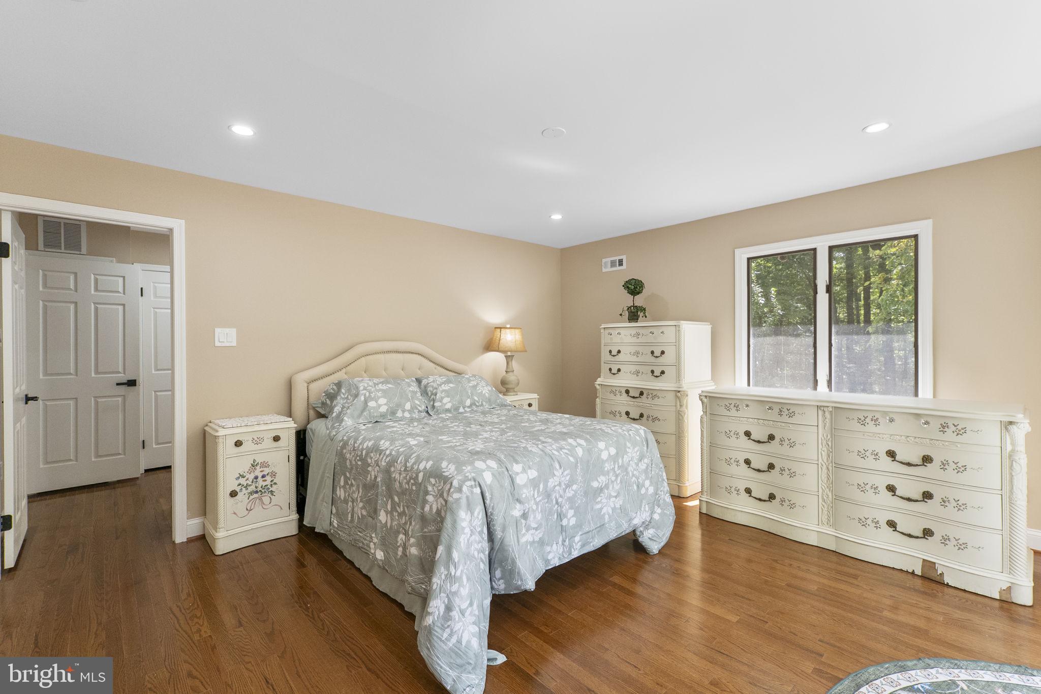 BARNESVILLE OUTSIDE - Residential