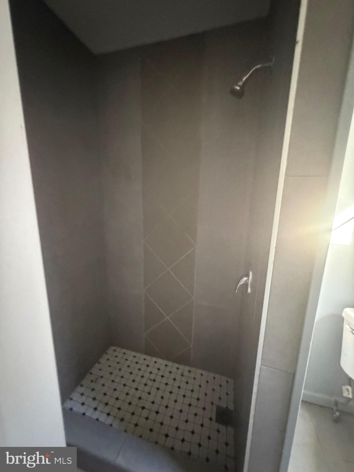 KENSINGTON - Residential