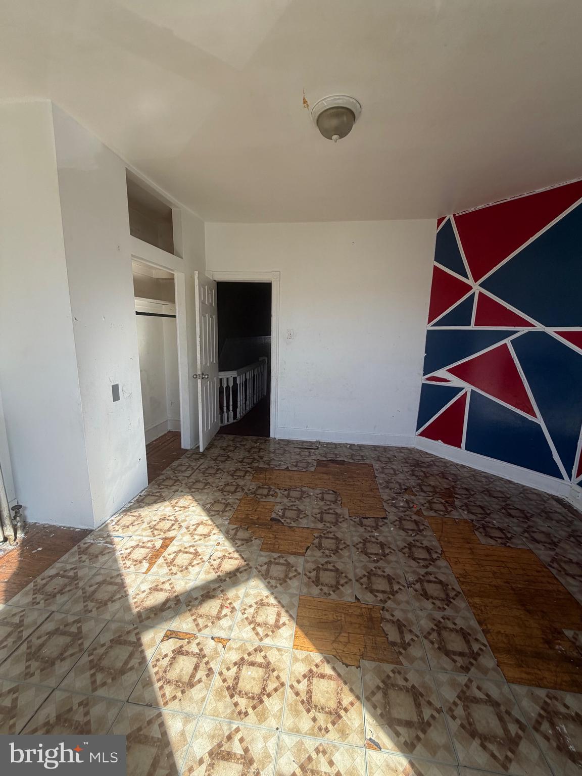 KENSINGTON - Residential