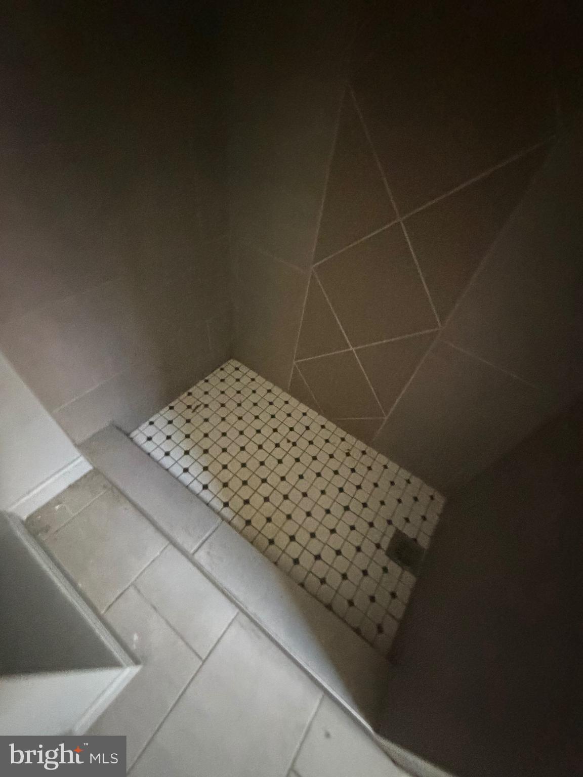 KENSINGTON - Residential