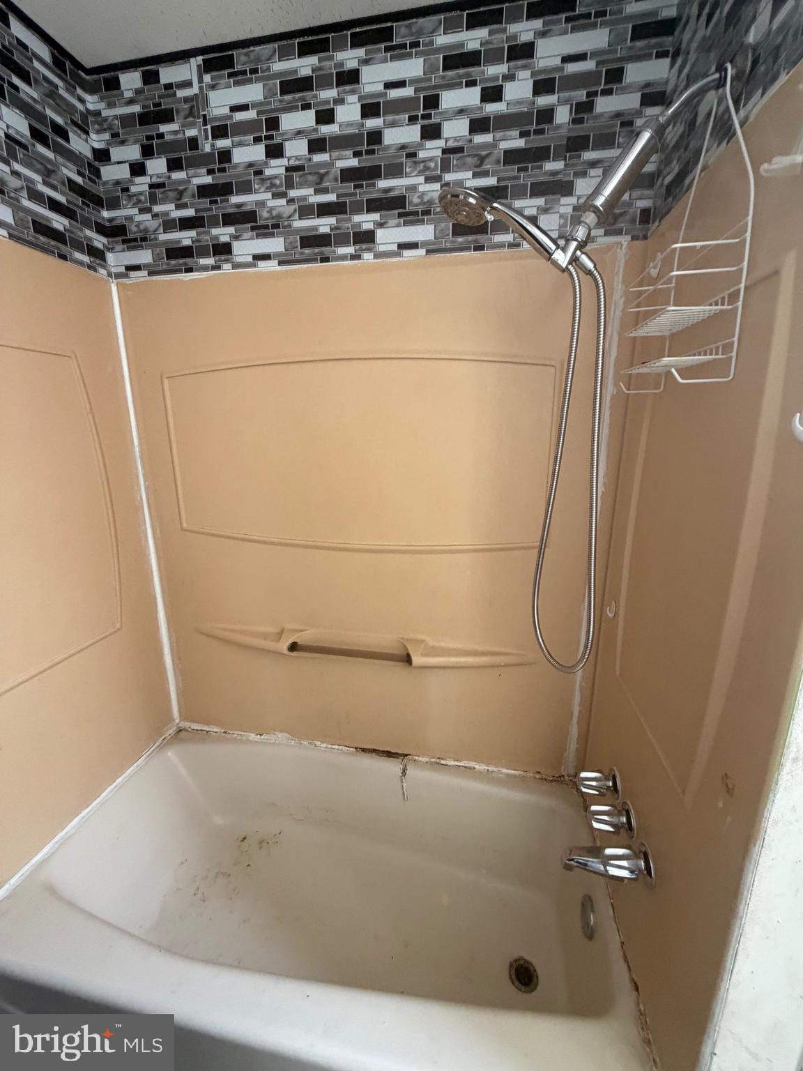 KENSINGTON - Residential