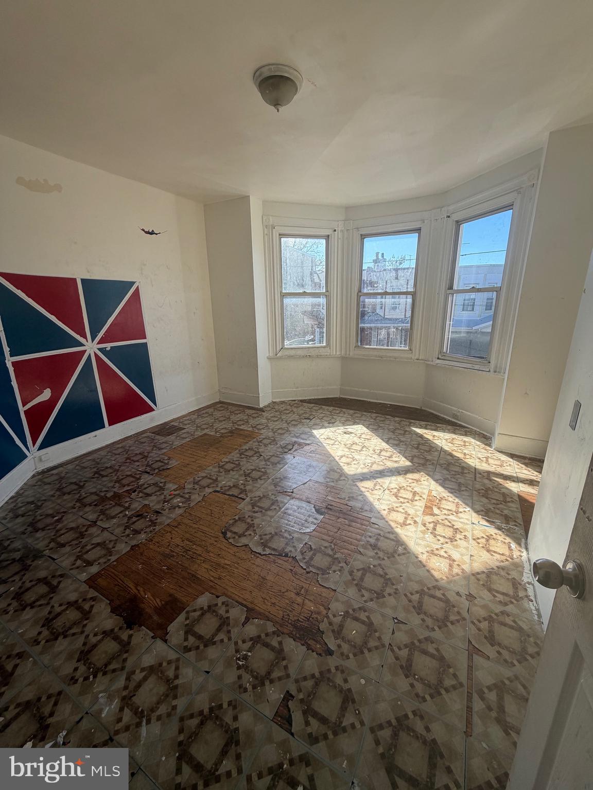 KENSINGTON - Residential