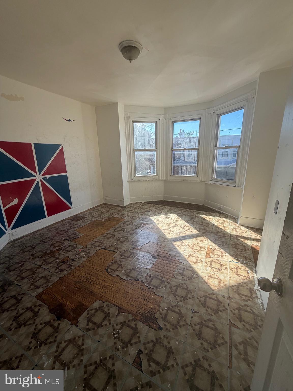 KENSINGTON - Residential