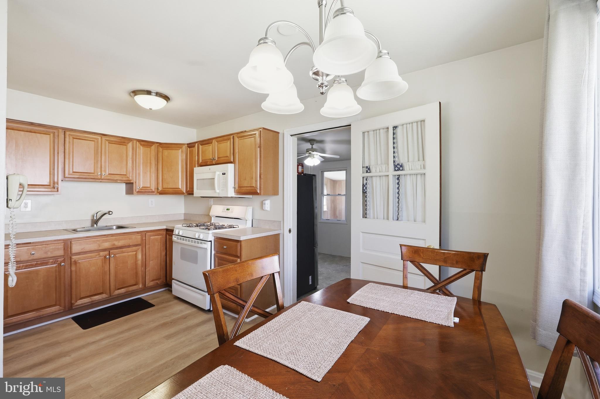 HYATTSVILLE - Residential