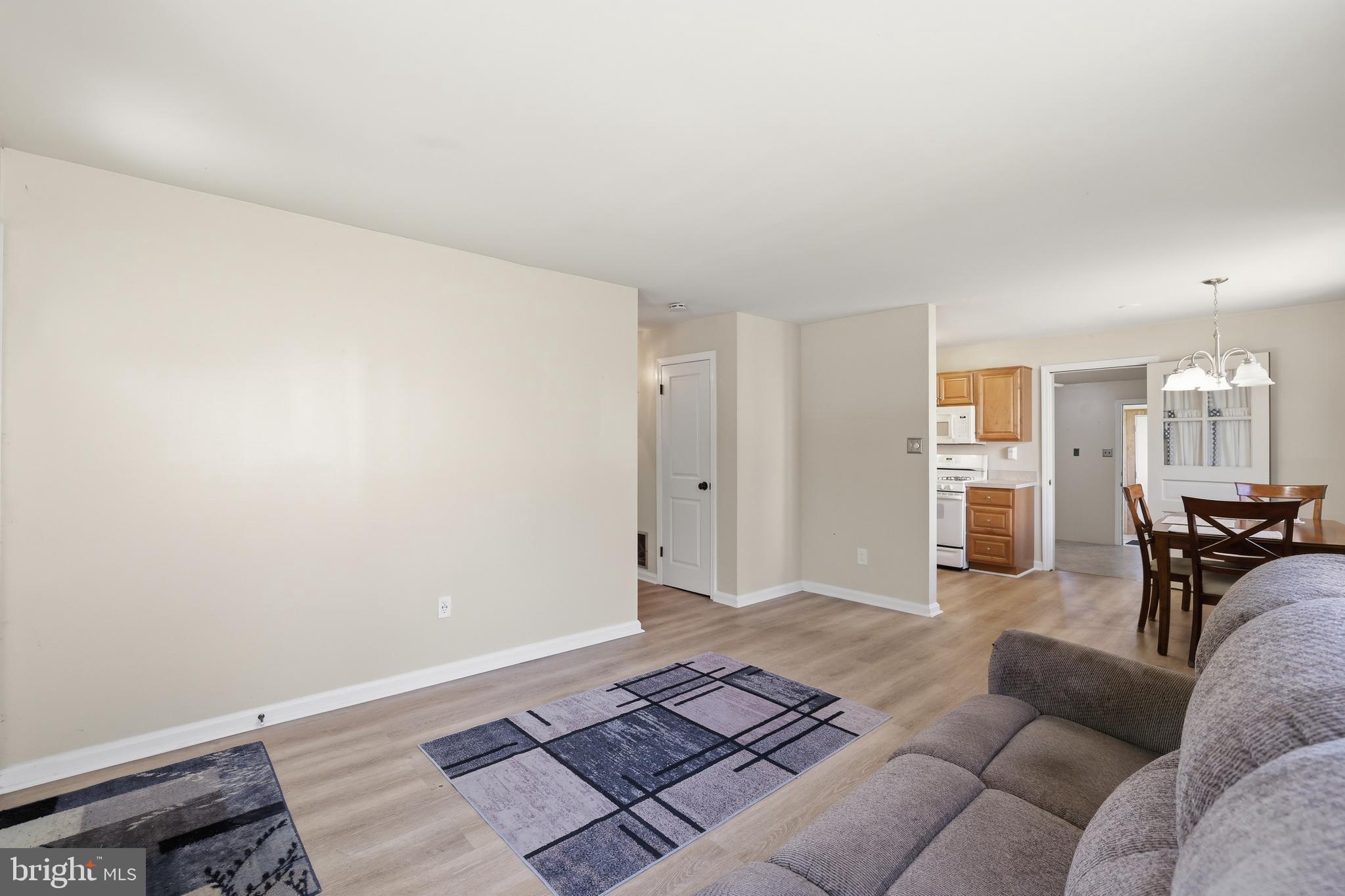 HYATTSVILLE - Residential