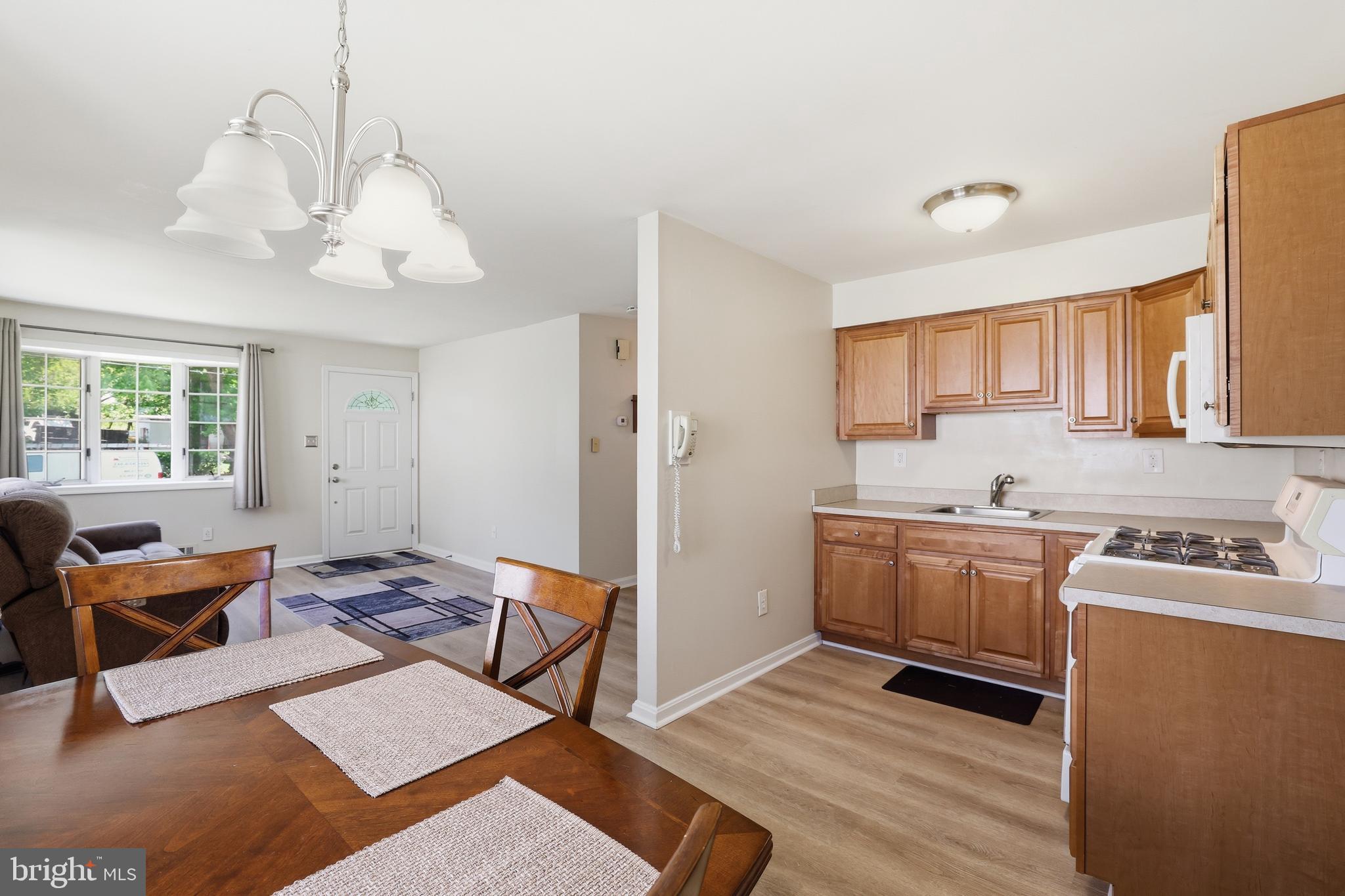 HYATTSVILLE - Residential