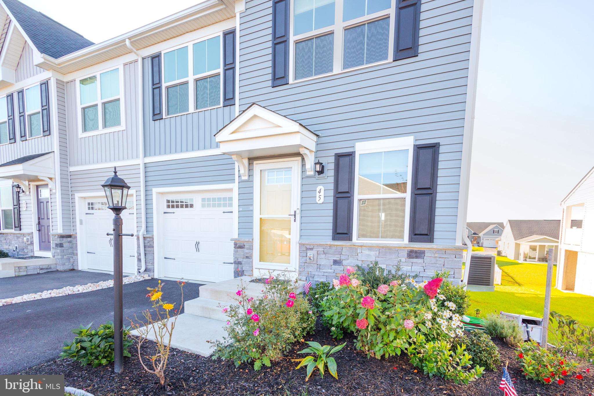 ARCADIA NORTH - Residential