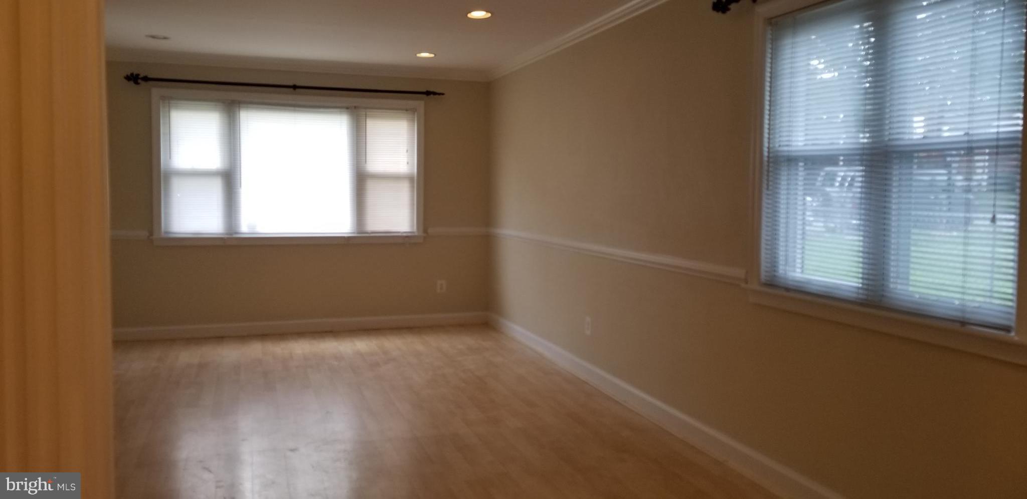 PT ROCKVILLE TWN RES 1 - Residential Lease