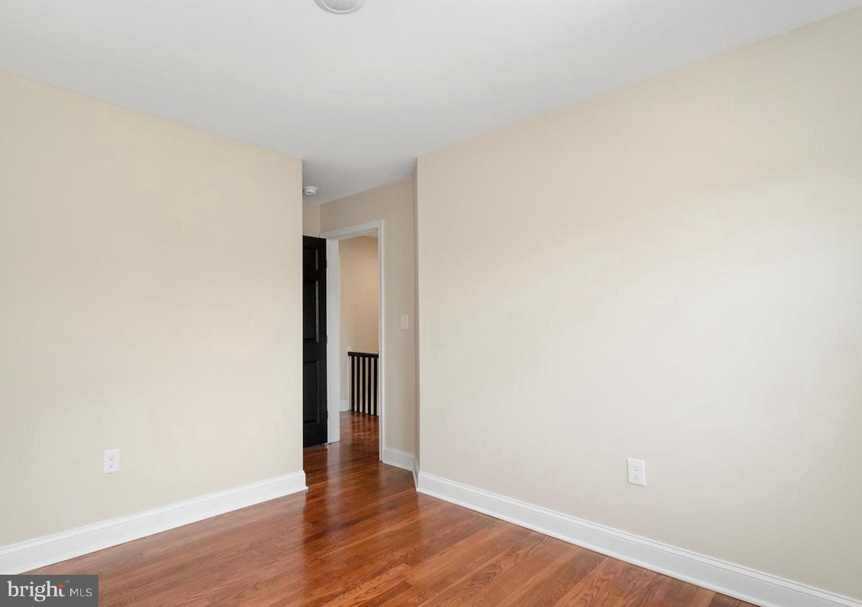 IDLEWOOD - Residential Lease