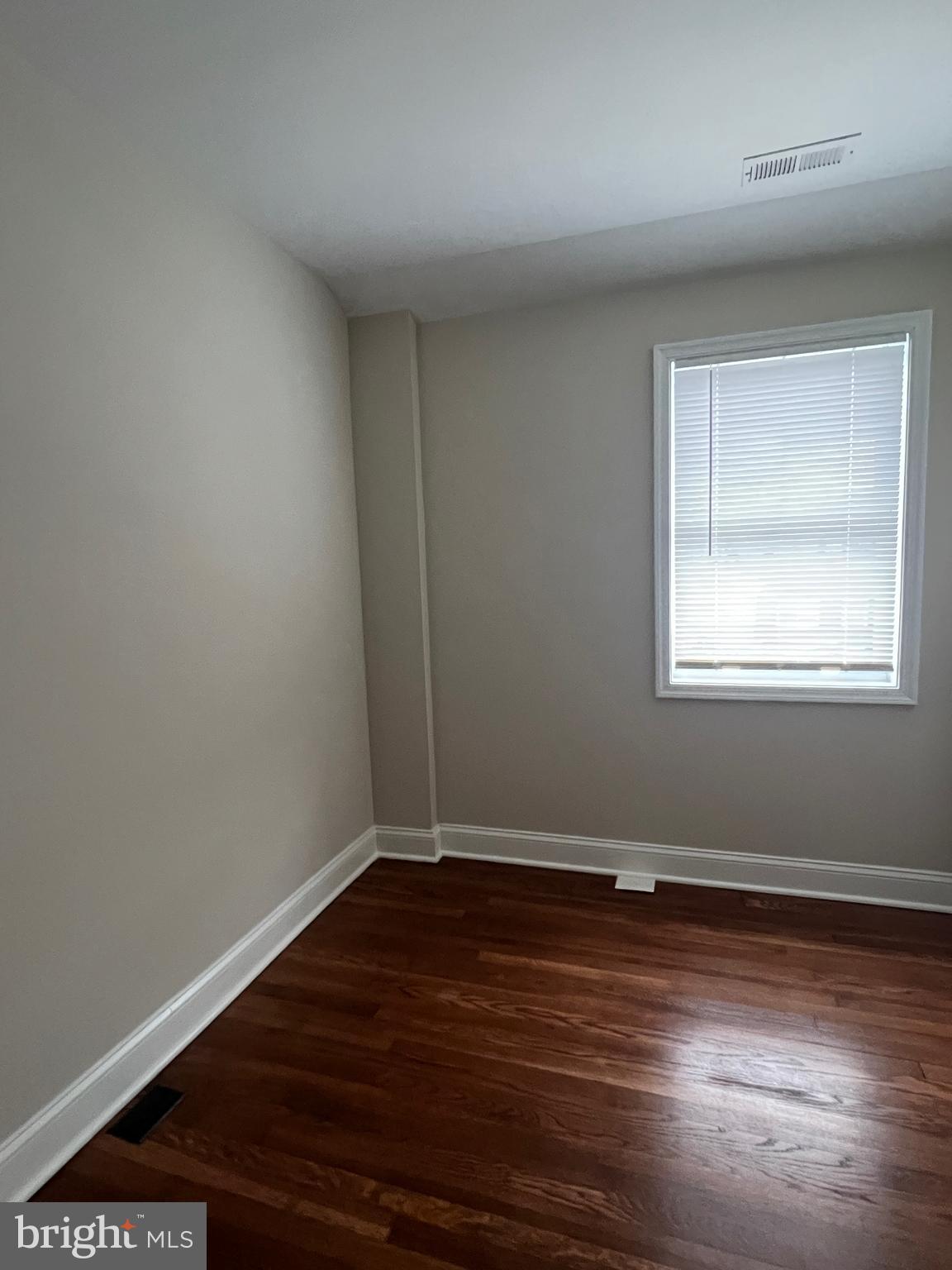 IDLEWOOD - Residential Lease