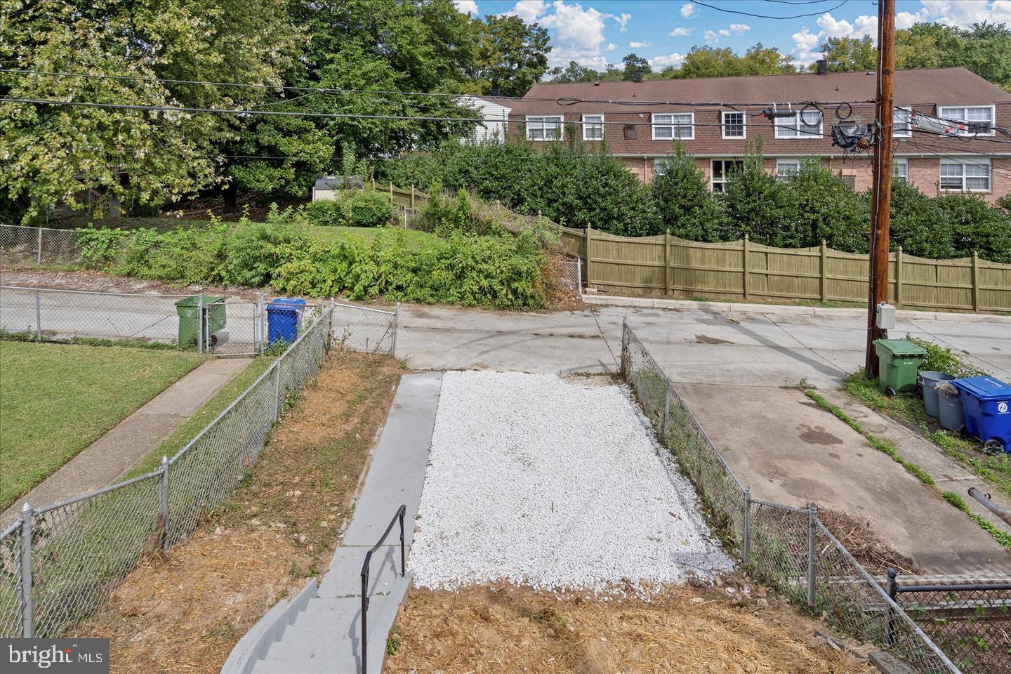 IDLEWOOD - Residential Lease