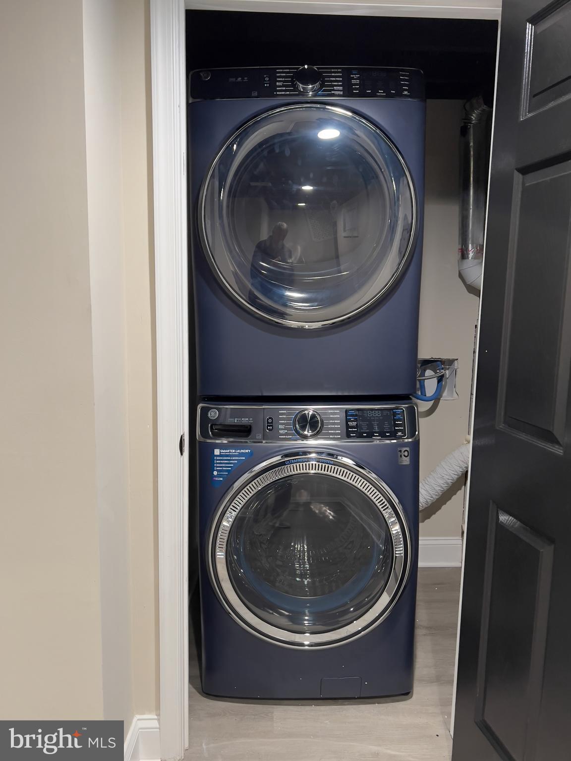 IDLEWOOD - Residential Lease