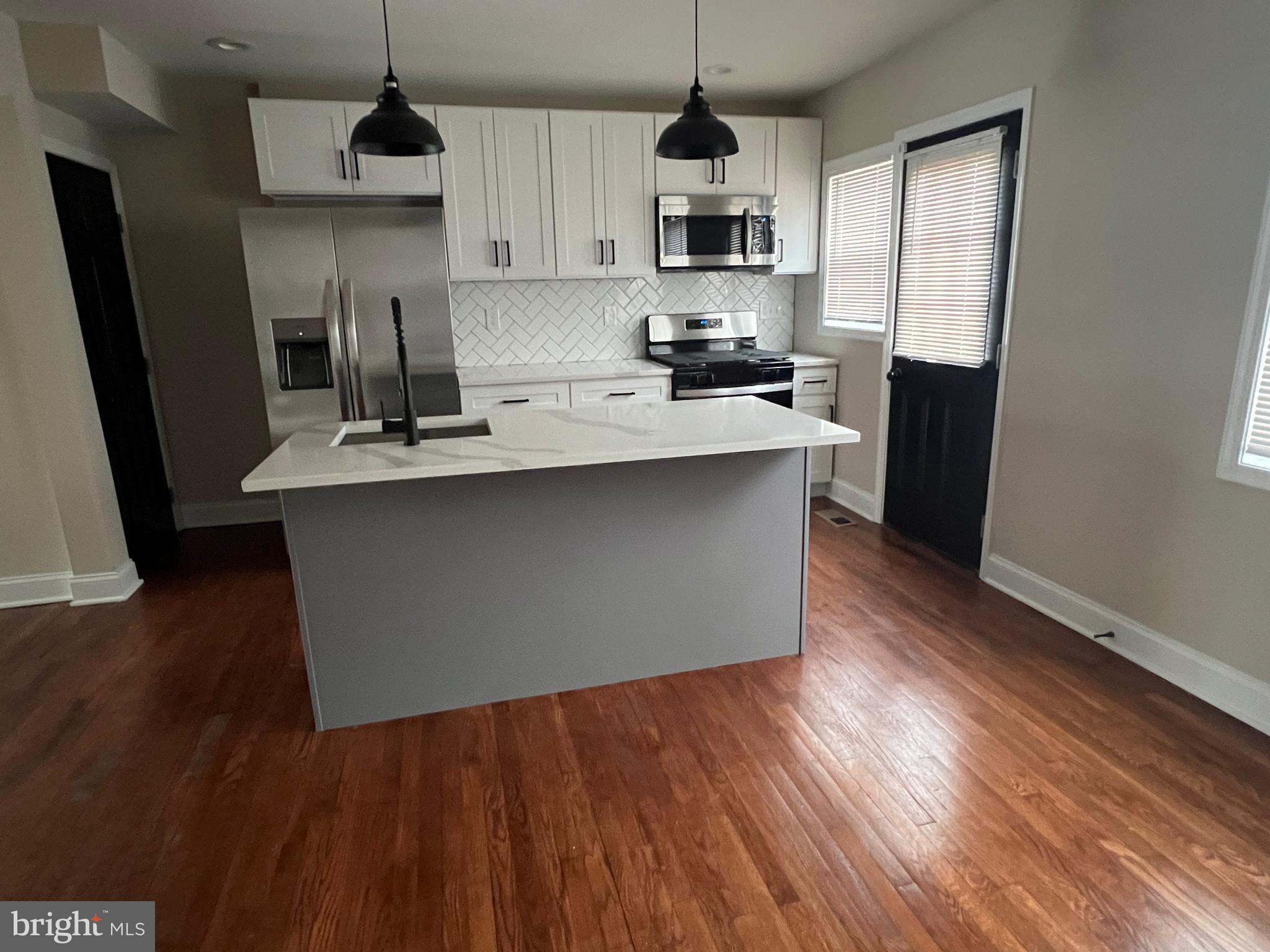 IDLEWOOD - Residential Lease