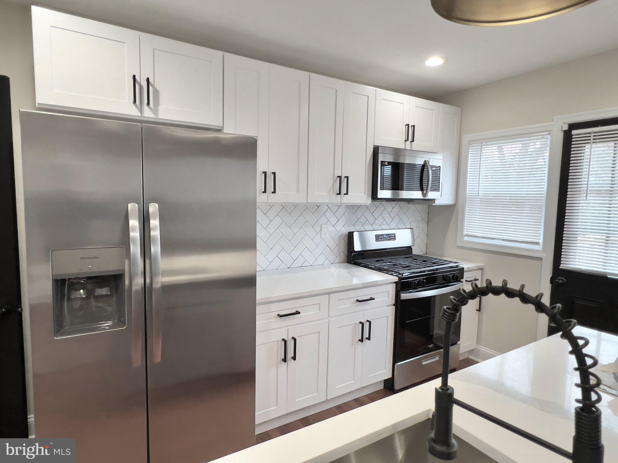 IDLEWOOD - Residential Lease