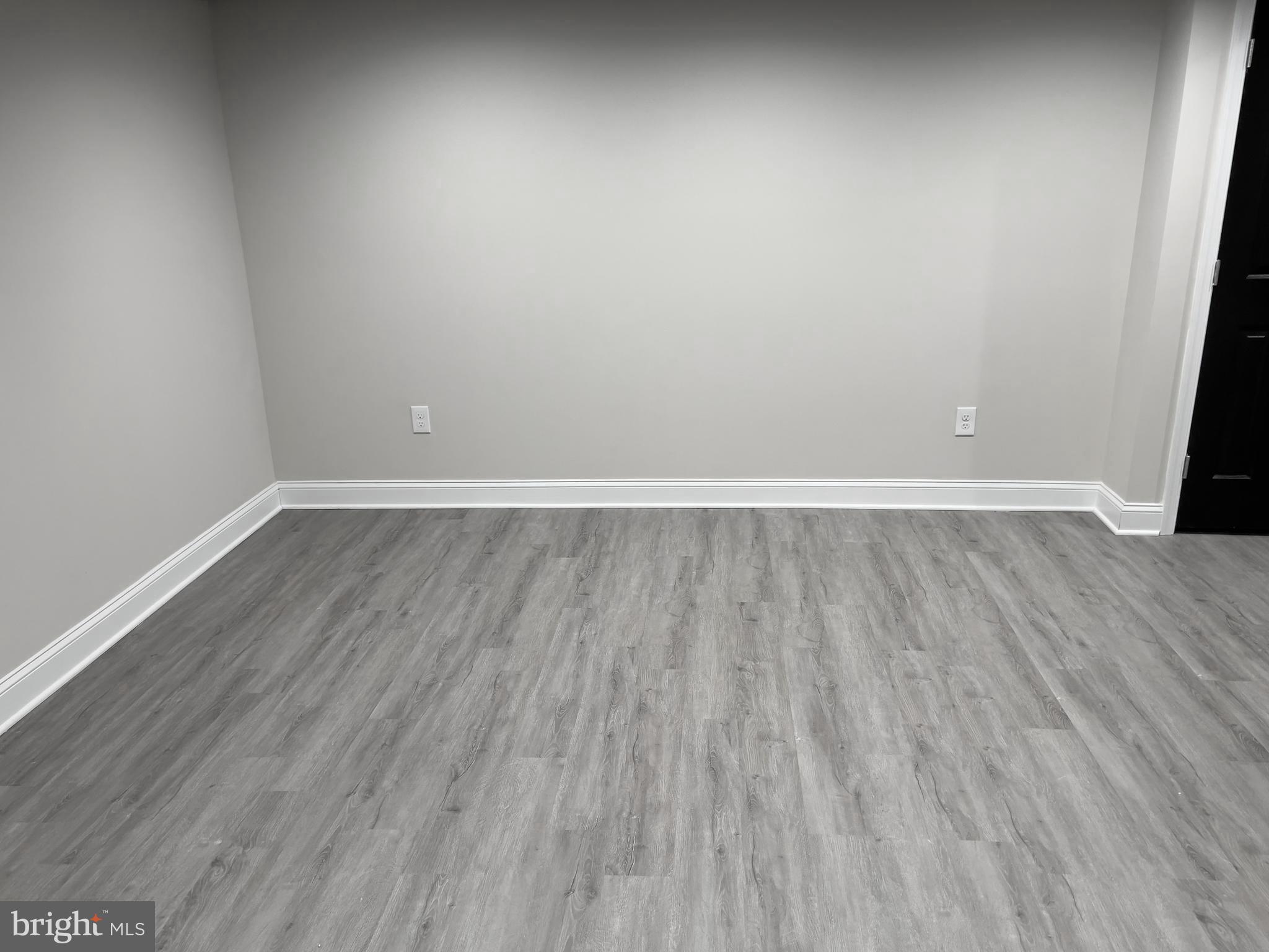 IDLEWOOD - Residential Lease