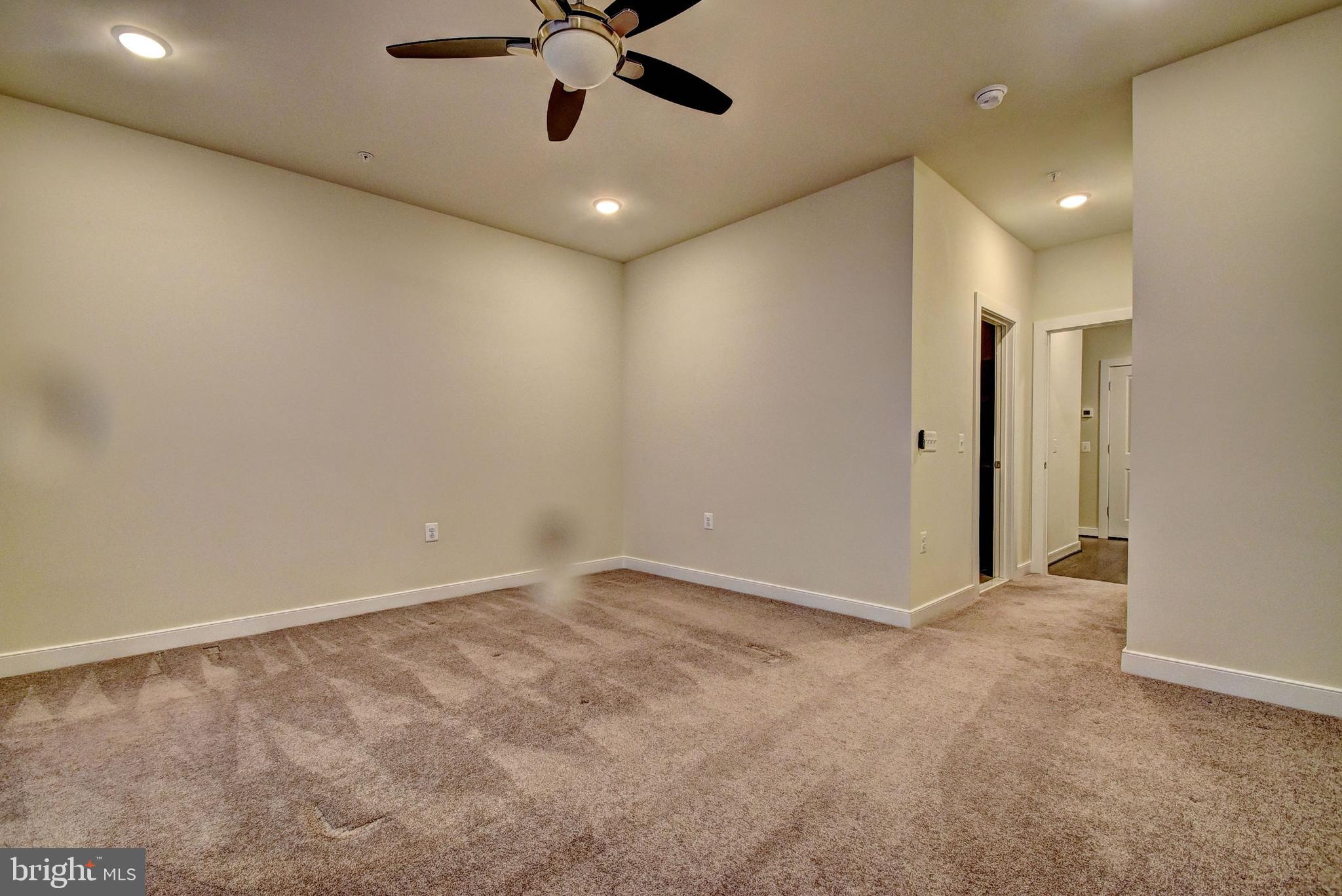 ARROWOOD - Residential Lease