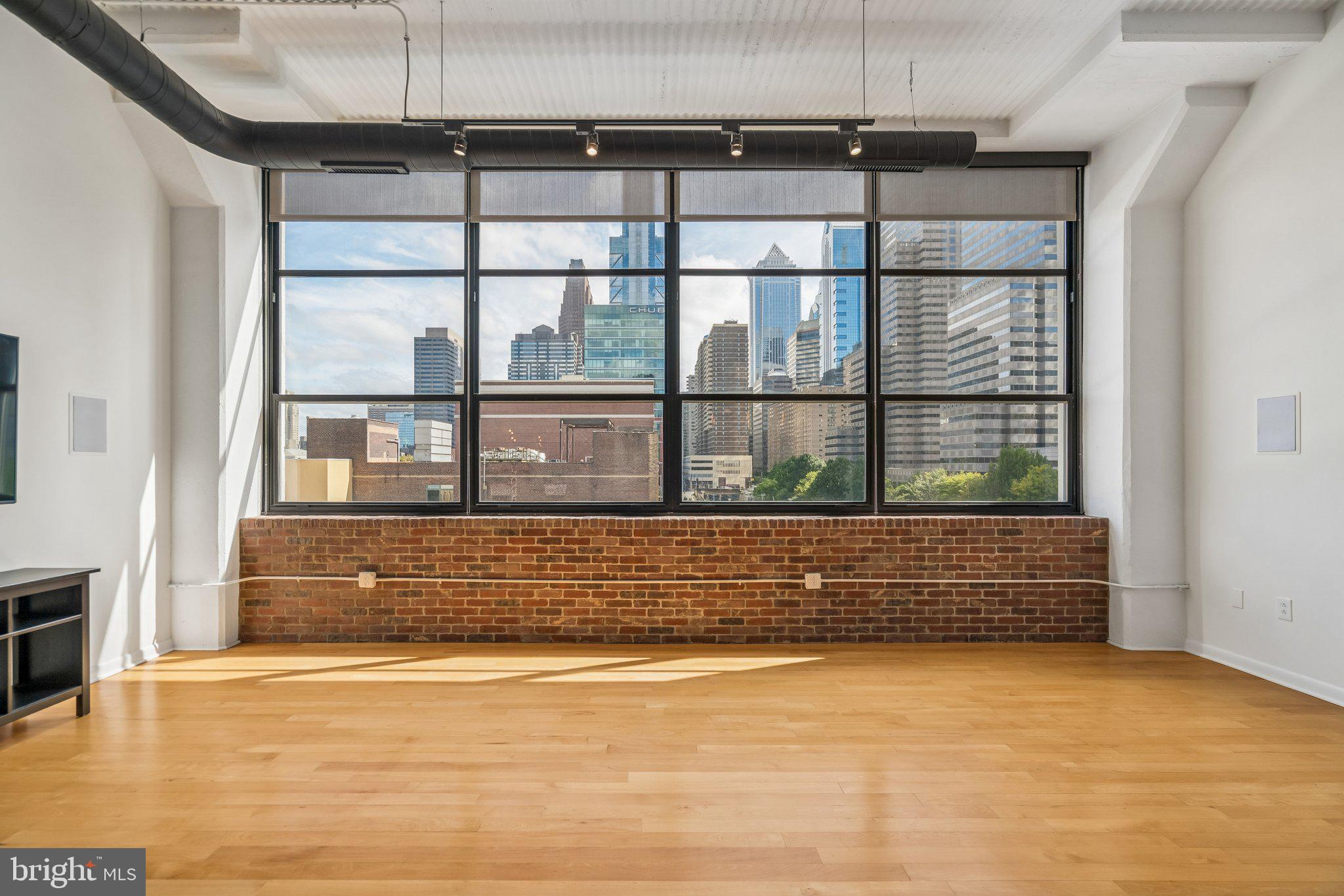 2200 ARCH STREET 508