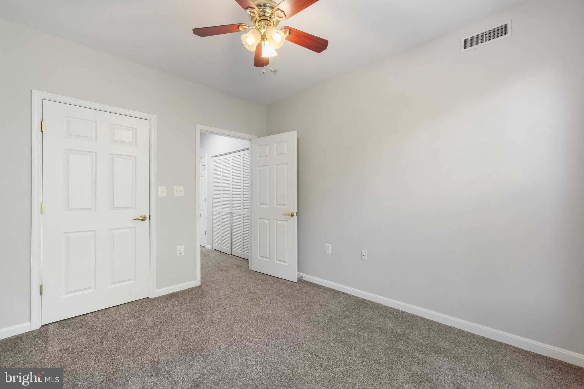 CAMERON STATION - Residential