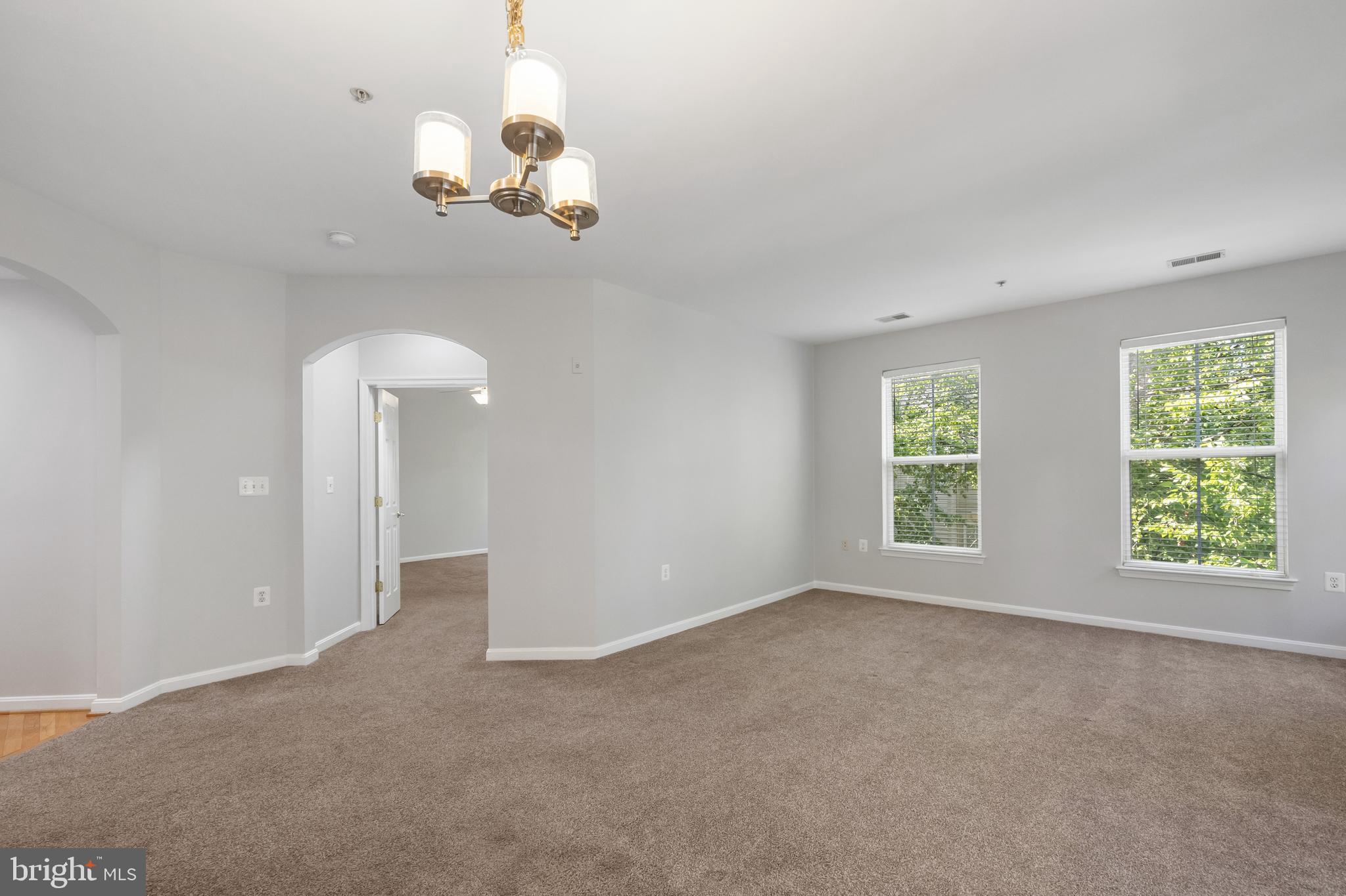 CAMERON STATION - Residential