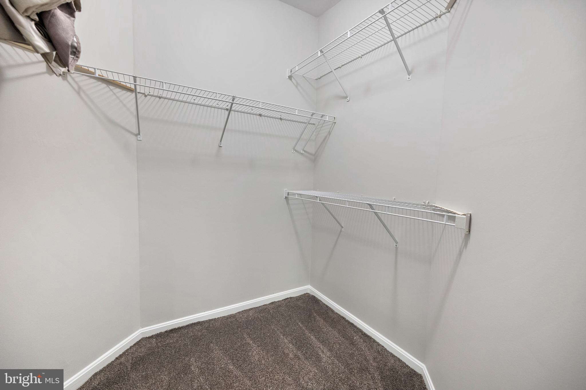 CAMERON STATION - Residential