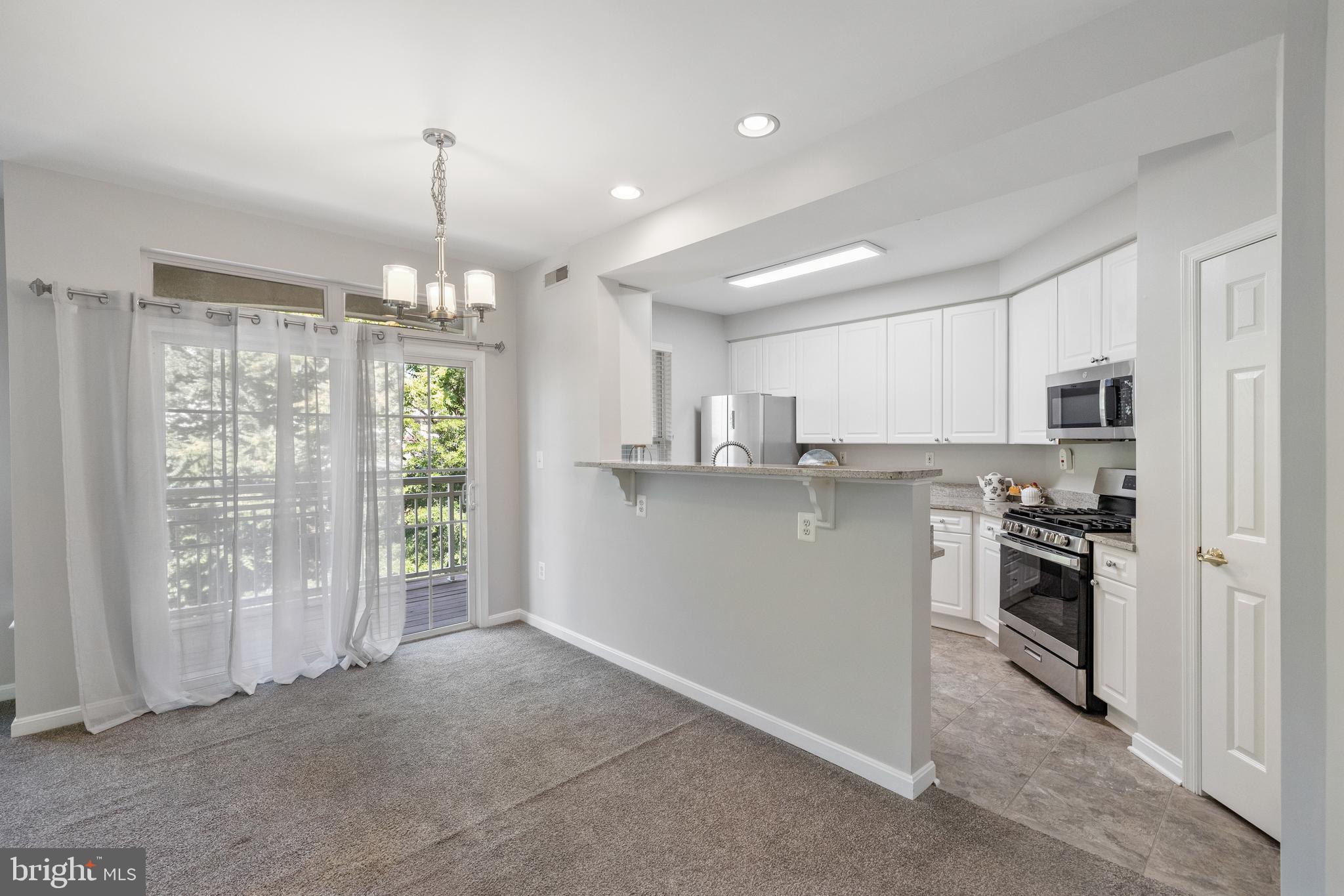 CAMERON STATION - Residential