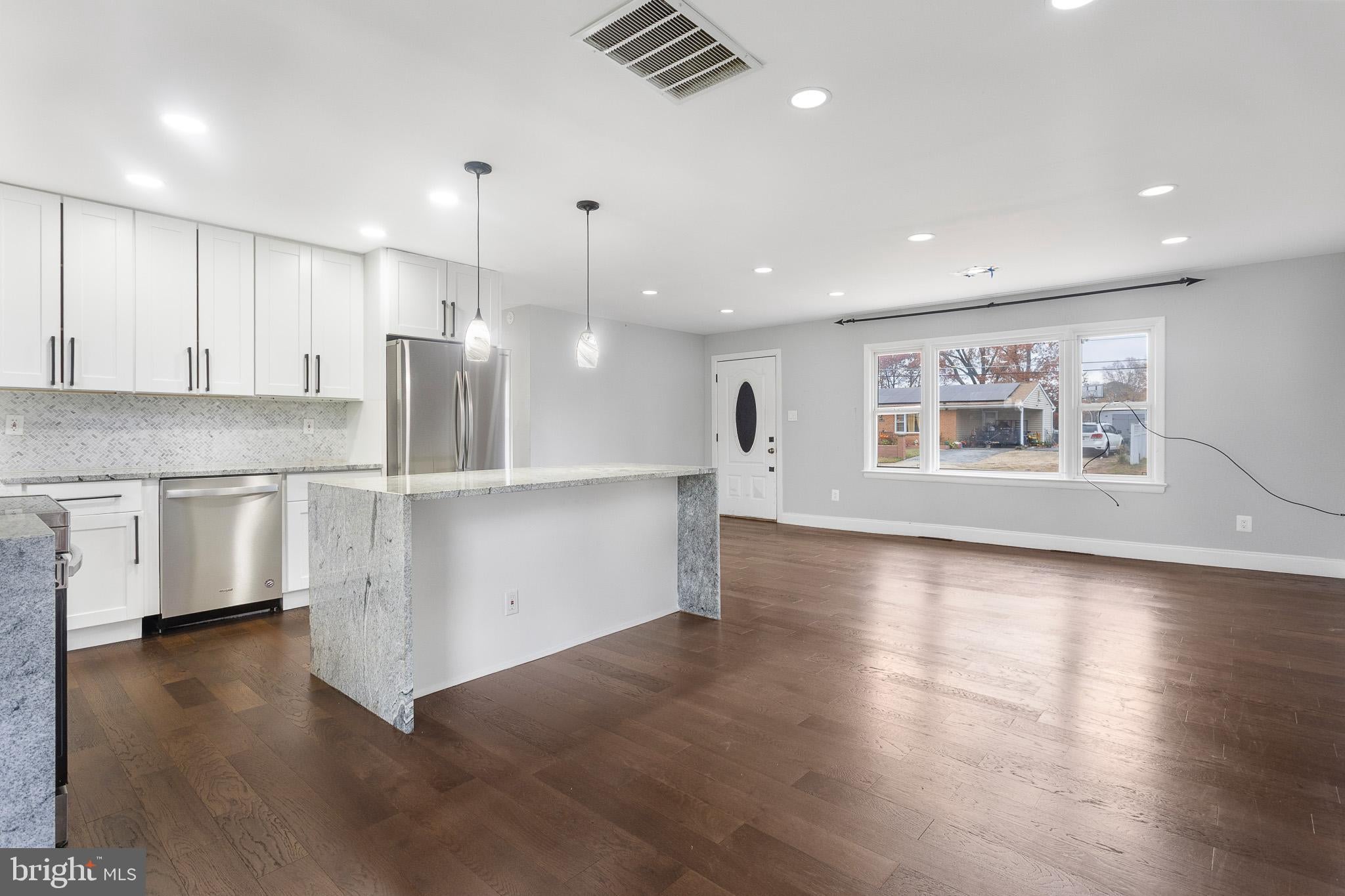 4611 PENDALL DRIVE