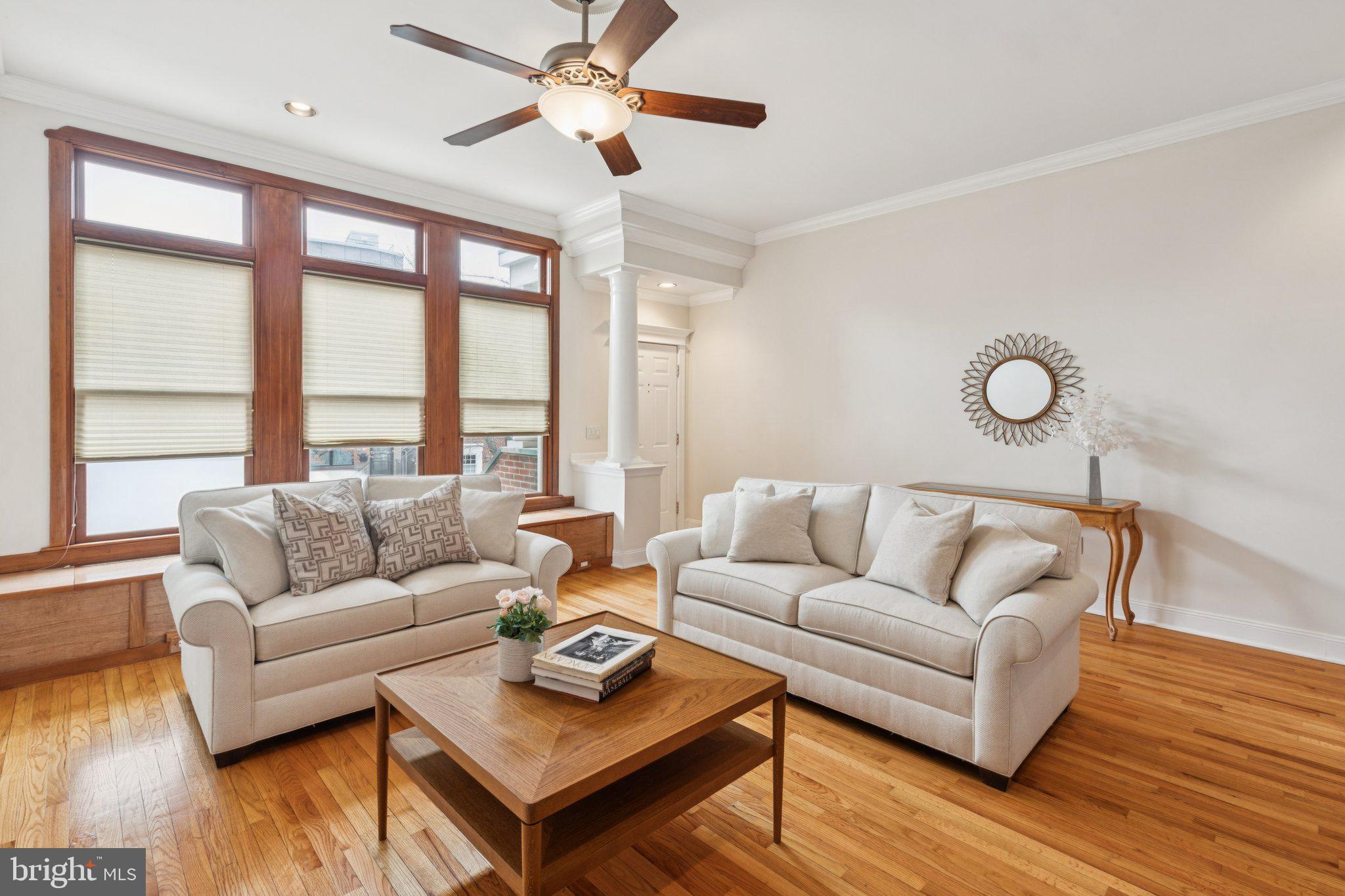 QUEEN VILLAGE - Residential