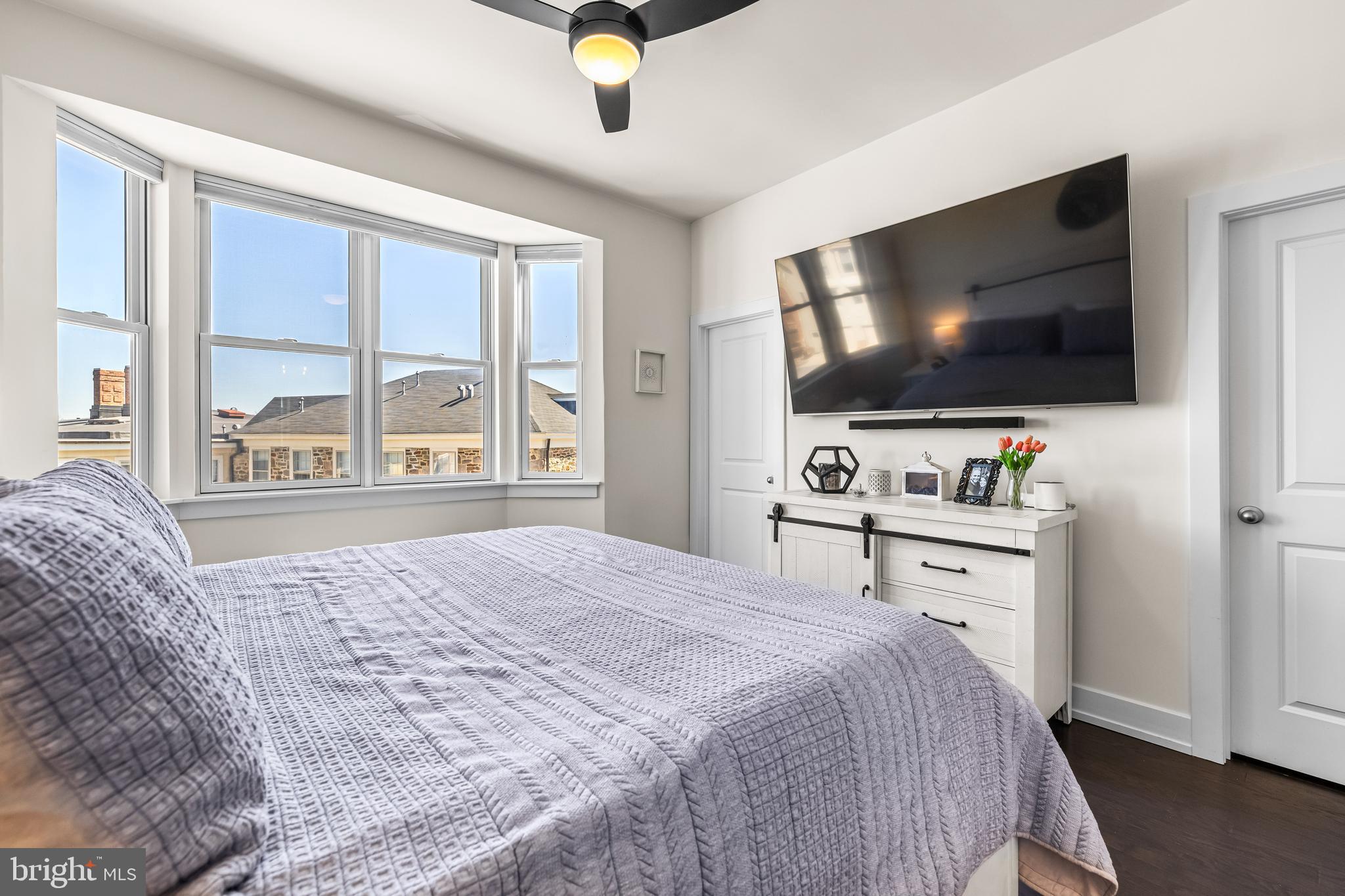 CRITTENTON HILL TOWNHOMES - Residential