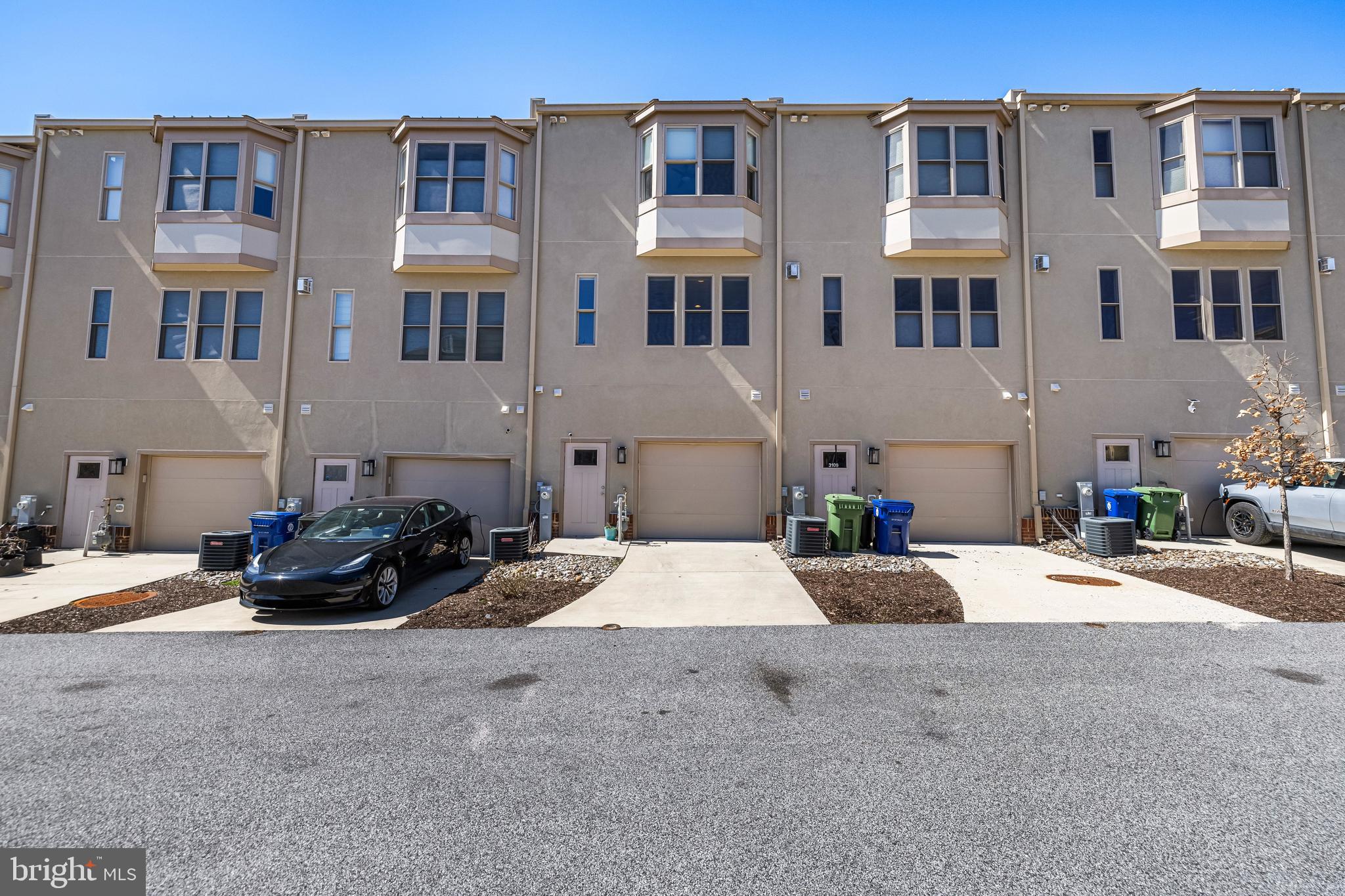 CRITTENTON HILL TOWNHOMES - Residential