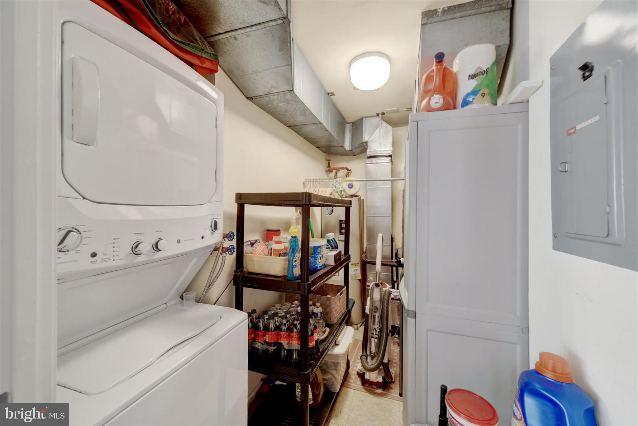 TOWSONGATE CONDOMINIUMS - Residential